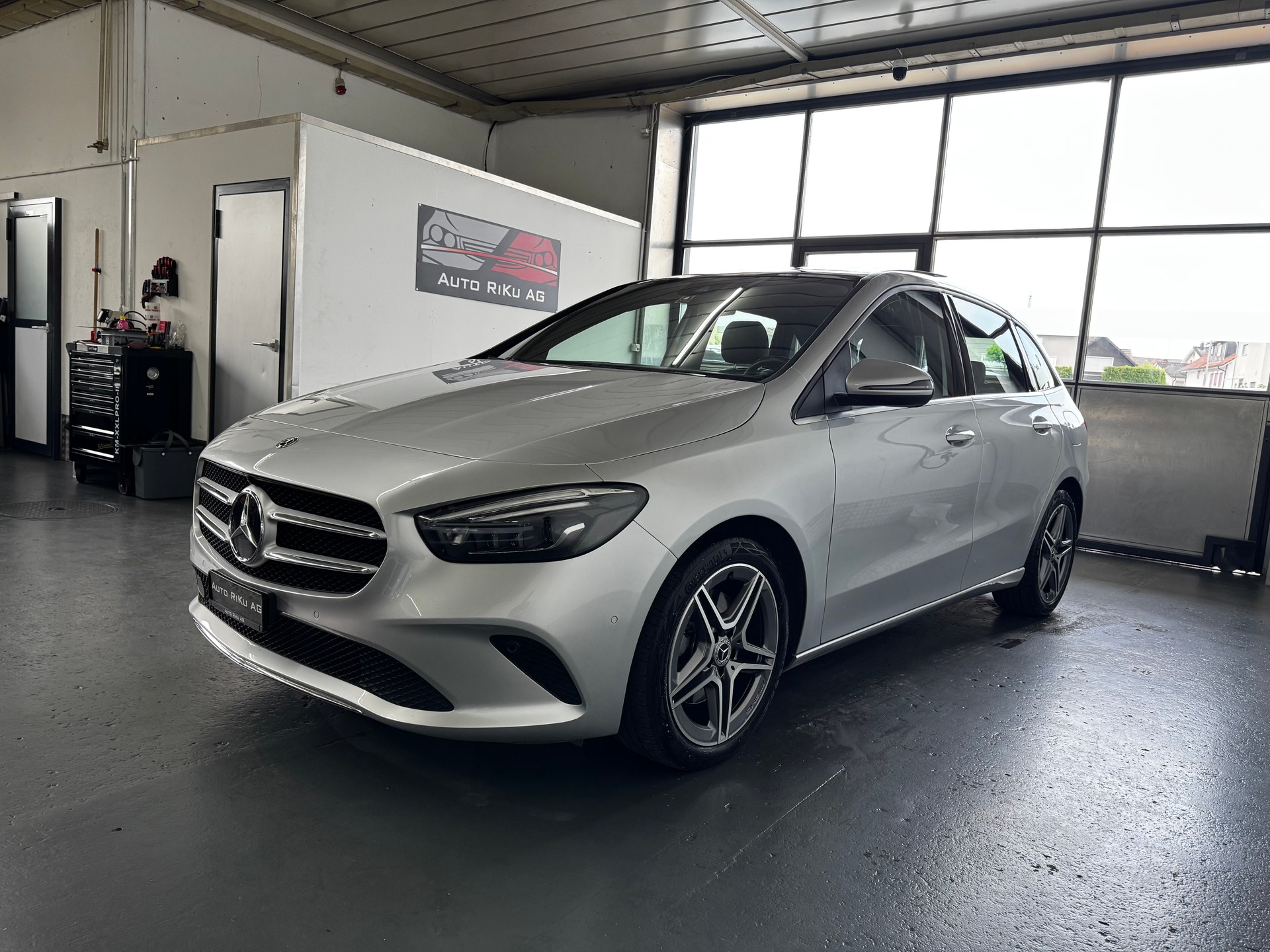 MERCEDES-BENZ B 220 4Matic Progressive 7G-DCT-image-6