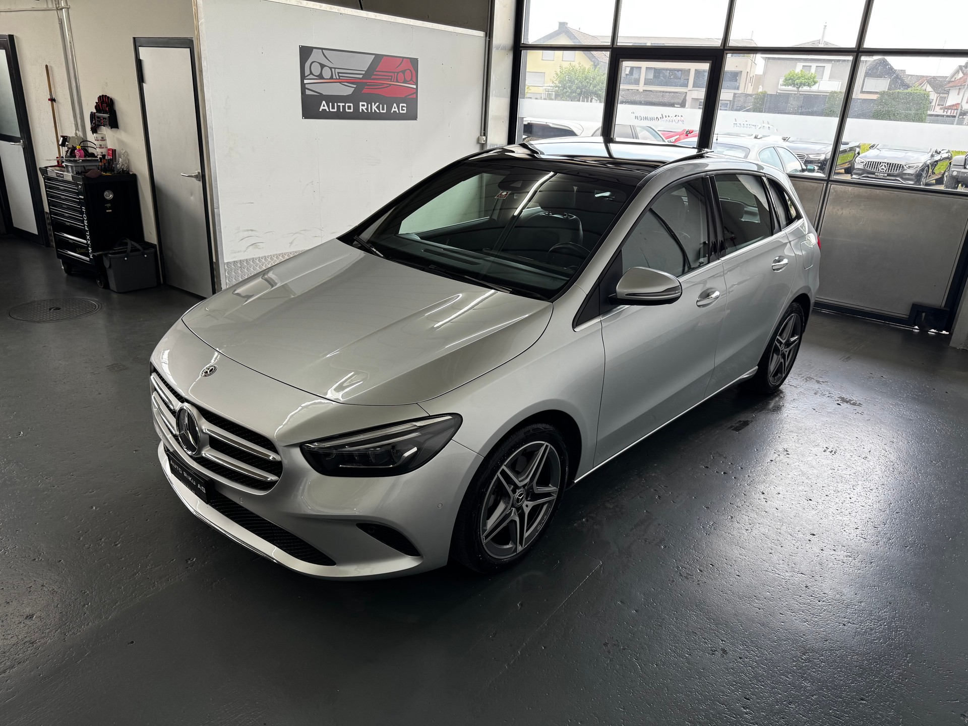 MERCEDES-BENZ B 220 4Matic Progressive 7G-DCT-image-5
