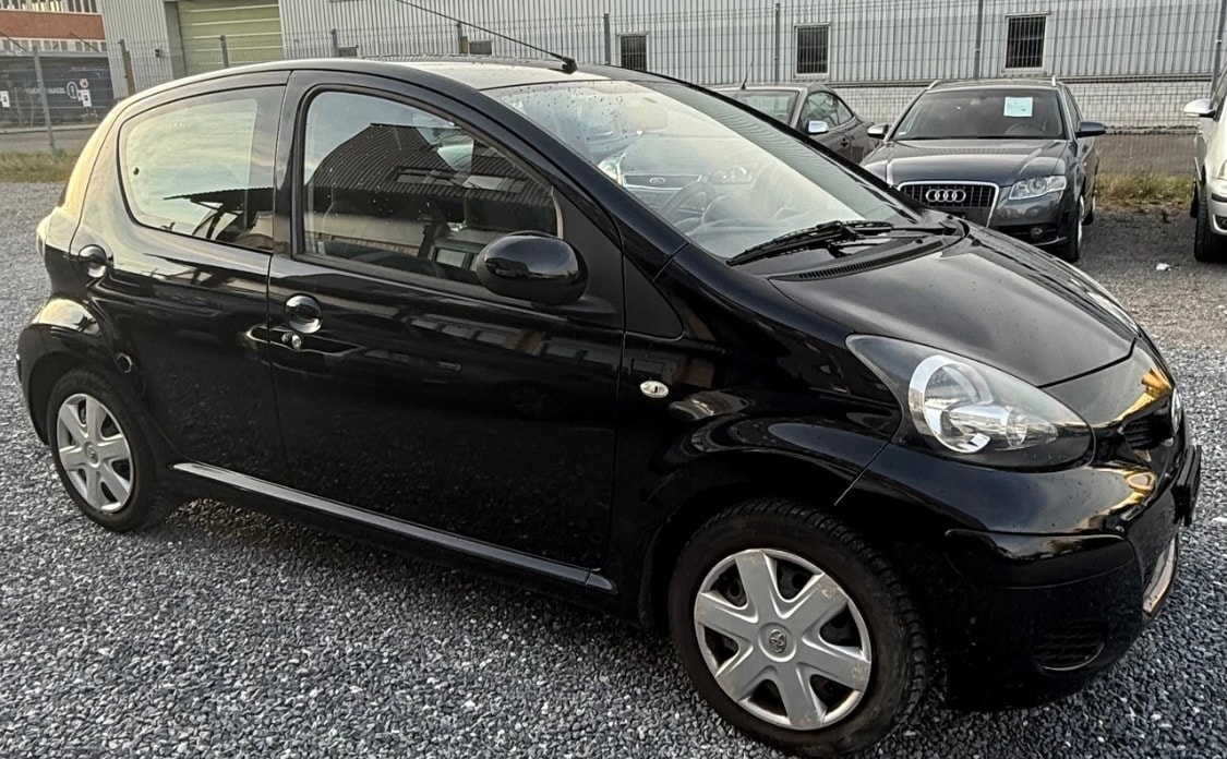 TOYOTA Aygo 1.0 easy-image-2