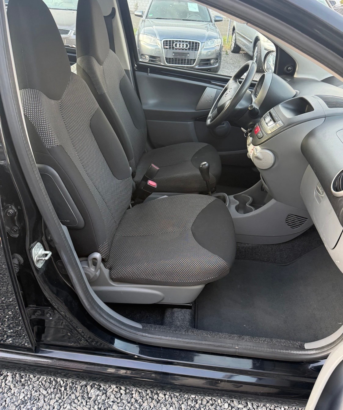TOYOTA Aygo 1.0 easy-image-8