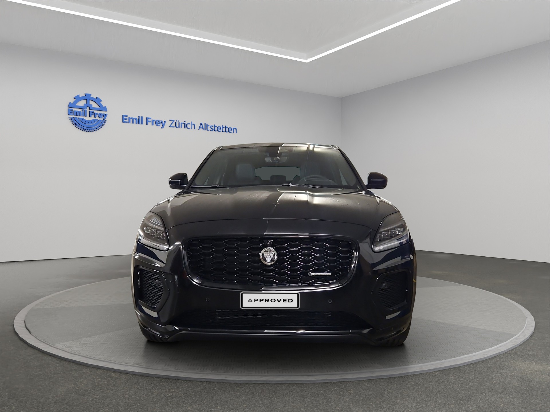 JAGUAR E-Pace 1.5 T 270e R-Dynamic SE AWD (Plug-in Hybrid)-image-6