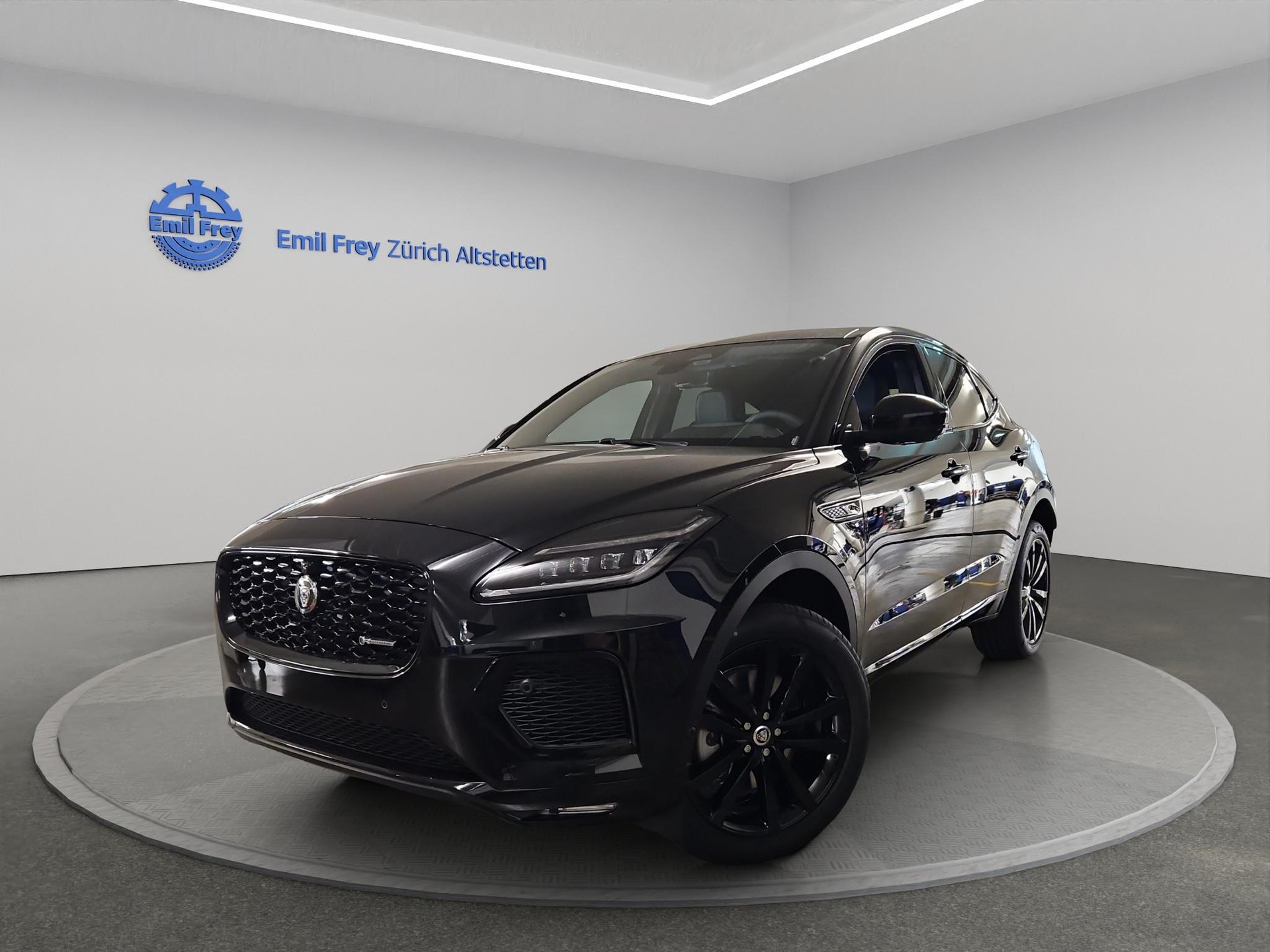 JAGUAR E-Pace 1.5 T 270e R-Dynamic SE AWD (Plug-in Hybrid)-image-0