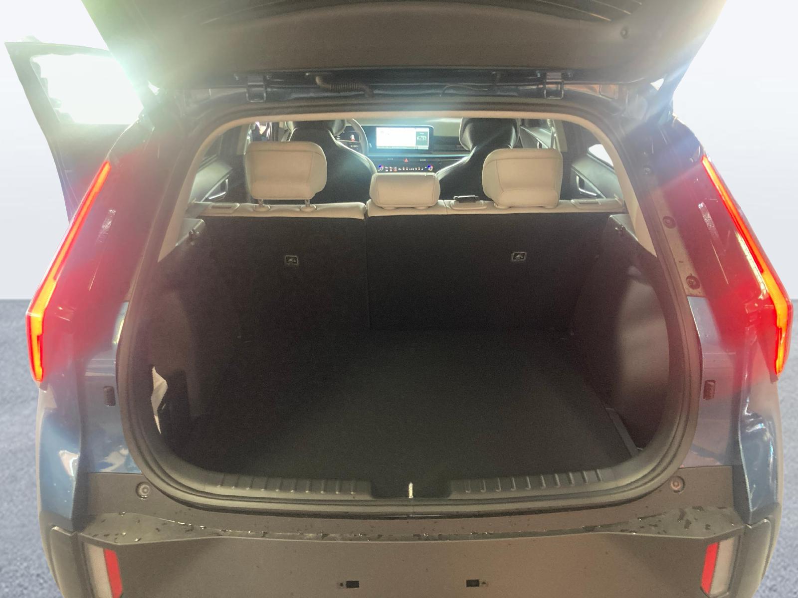 KIA Niro 1.6 GDi Hybrid Style-image-11