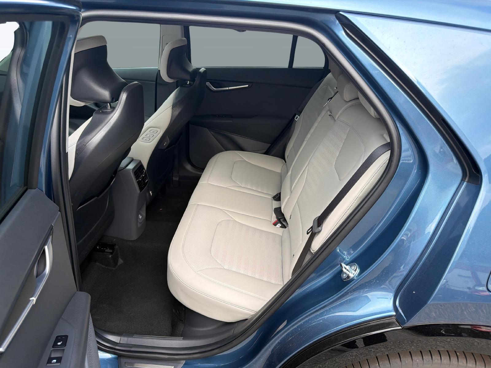 KIA Niro 1.6 GDi Hybrid Style-image-10