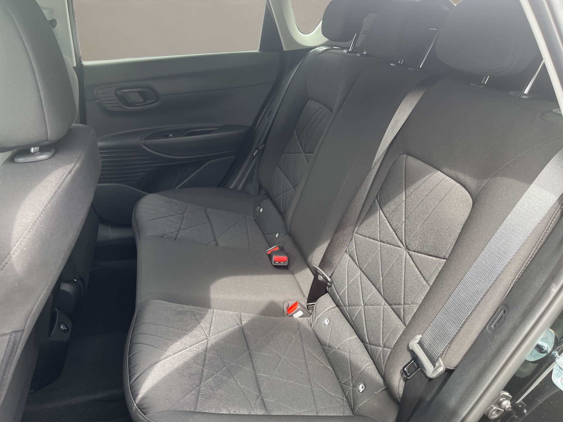 HYUNDAI Bayon 1.0 T-GDi Amplia DCT-image-8