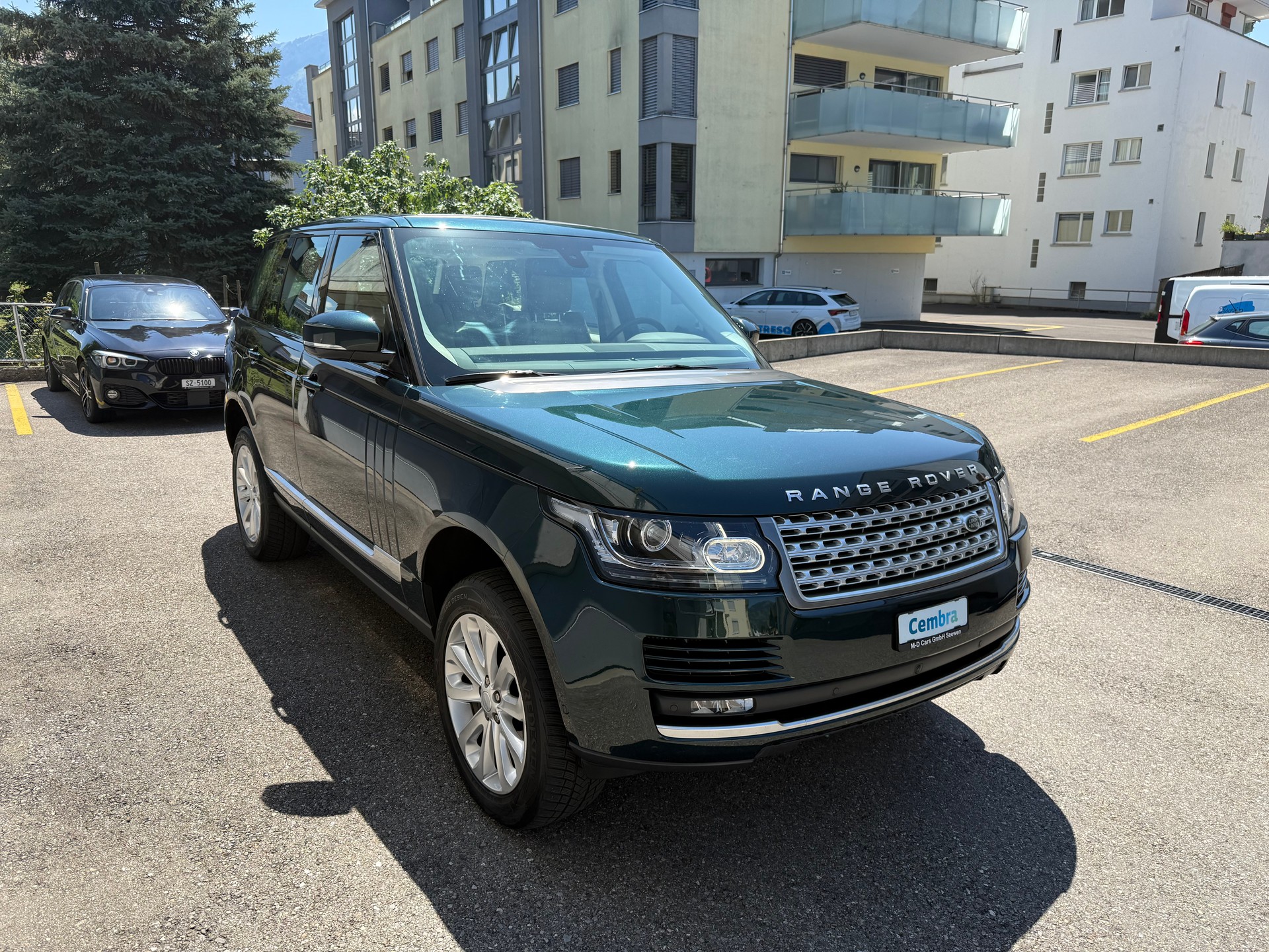 LAND ROVER Range Rover 4.4 SDV8 Vogue Automatic-image-2