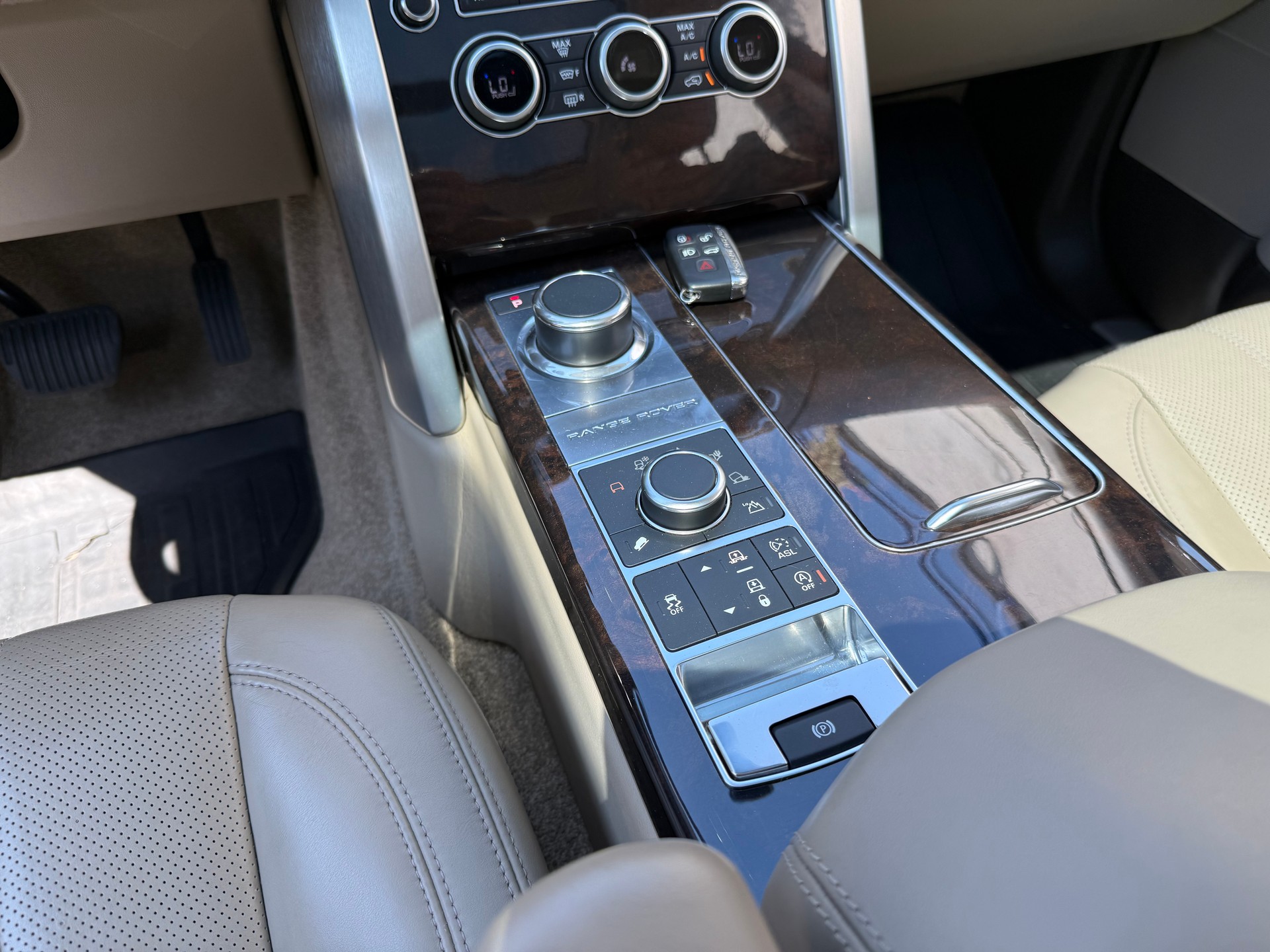 LAND ROVER Range Rover 4.4 SDV8 Vogue Automatic-image-20