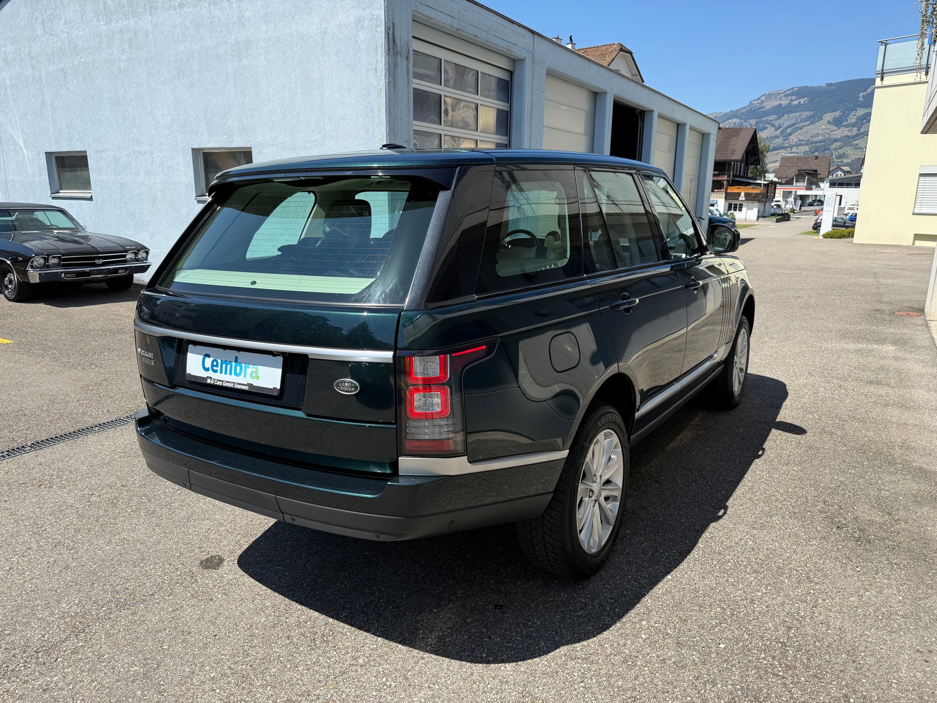 LAND ROVER Range Rover 4.4 SDV8 Vogue Automatic-image-3