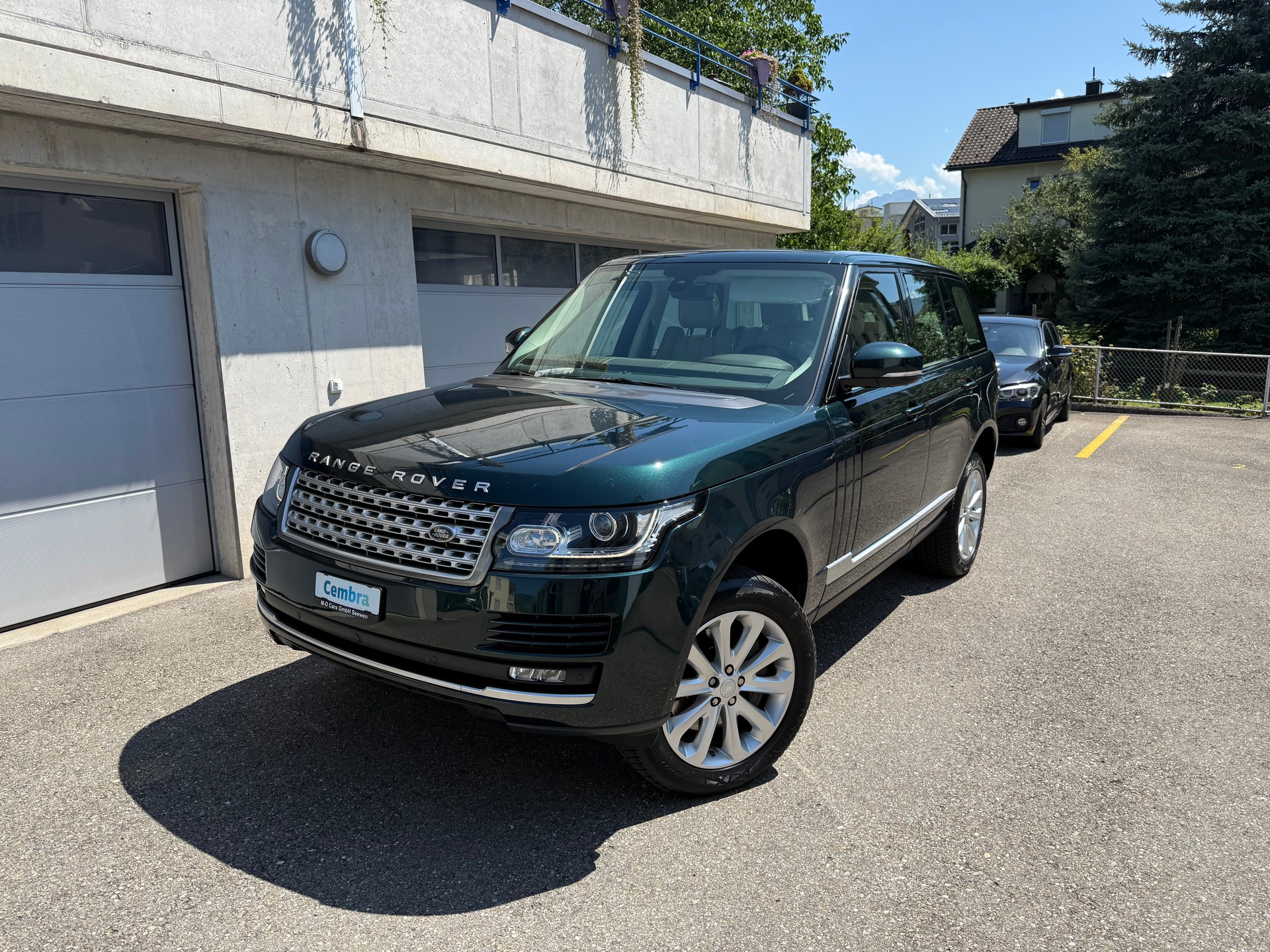 LAND ROVER Range Rover 4.4 SDV8 Vogue Automatic-image-0
