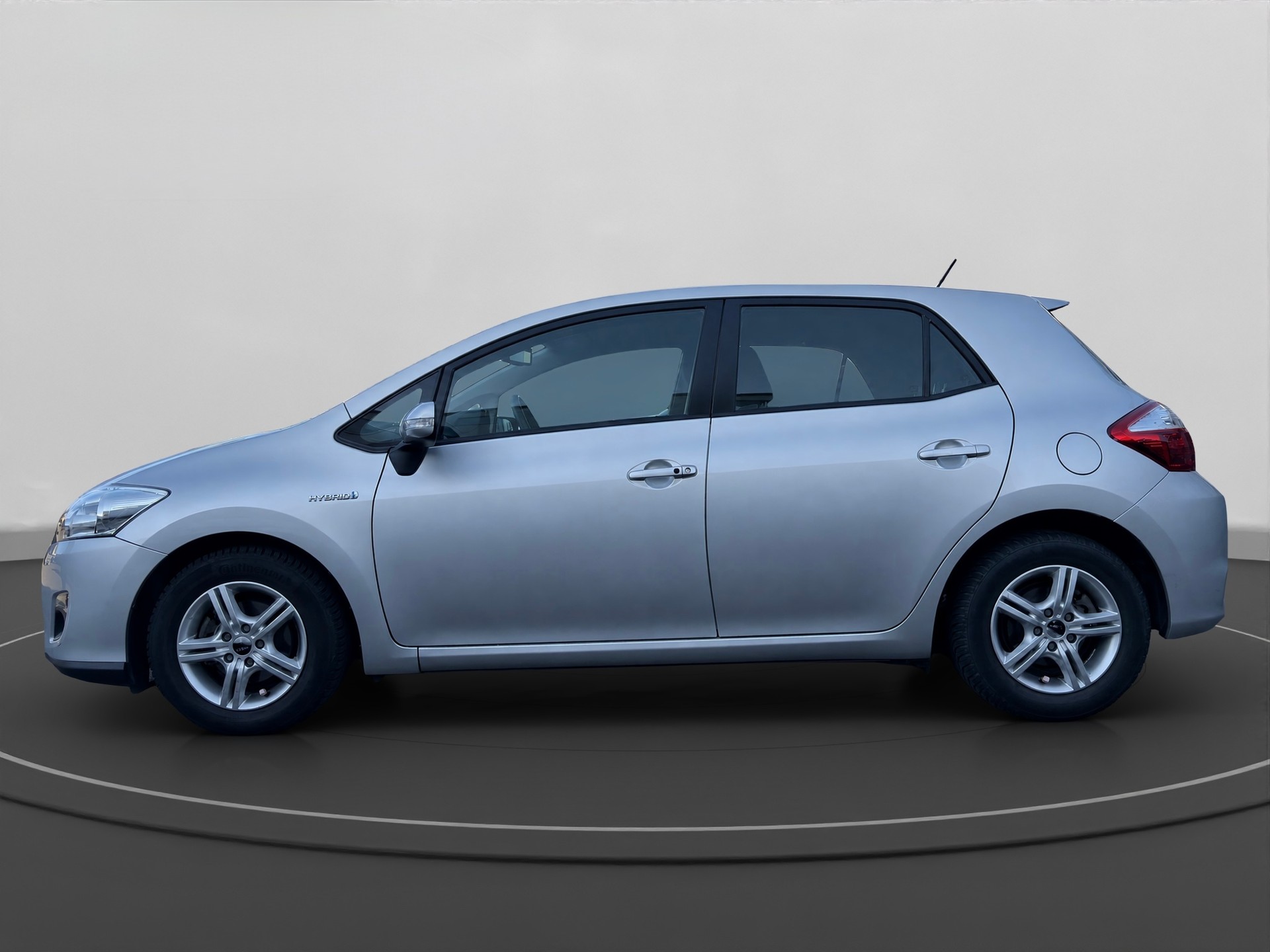 TOYOTA Auris 1.8 16V HSD Linea Luna-image-1