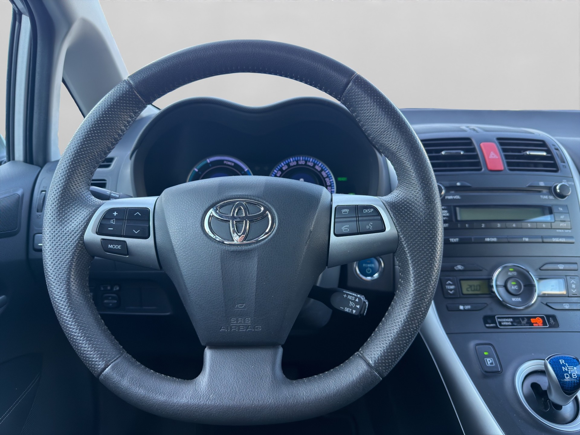 TOYOTA Auris 1.8 16V HSD Linea Luna-image-9