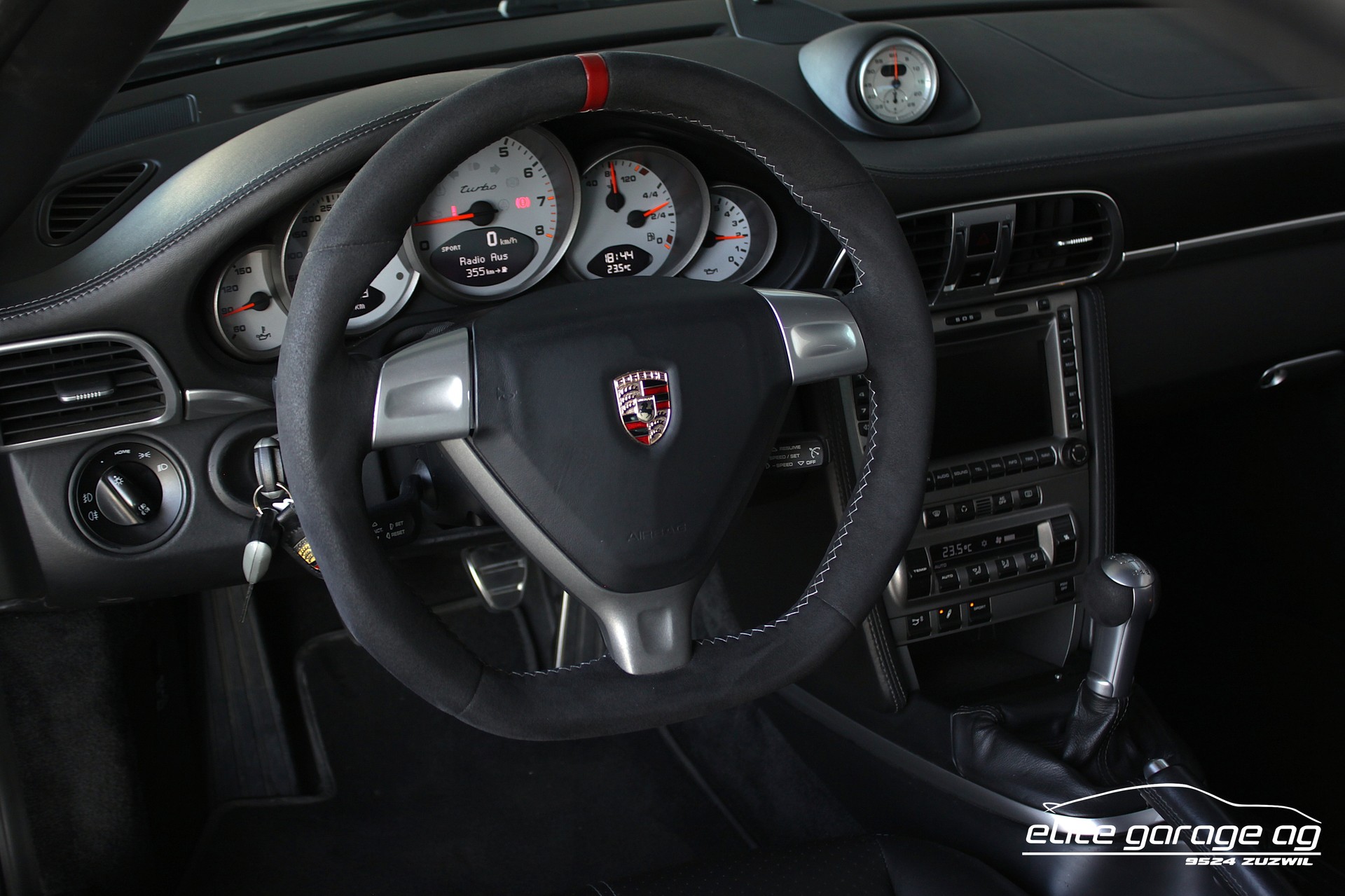 PORSCHE 911 Turbo LIEBHABERFAHRZEUG-image-14