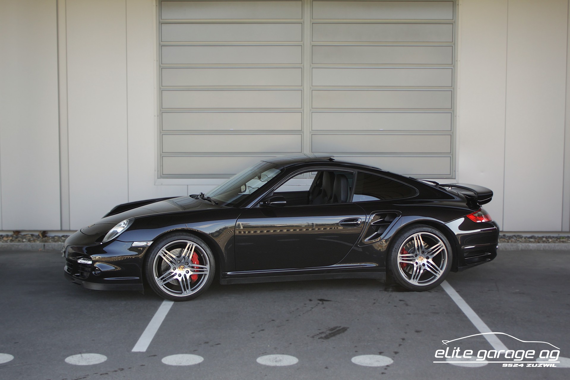 PORSCHE 911 Turbo LIEBHABERFAHRZEUG-image-0
