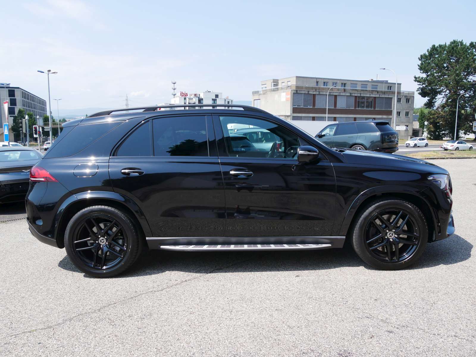 MERCEDES-BENZ GLE 580 4Matic AMG Line 9G-Tronic-image-4