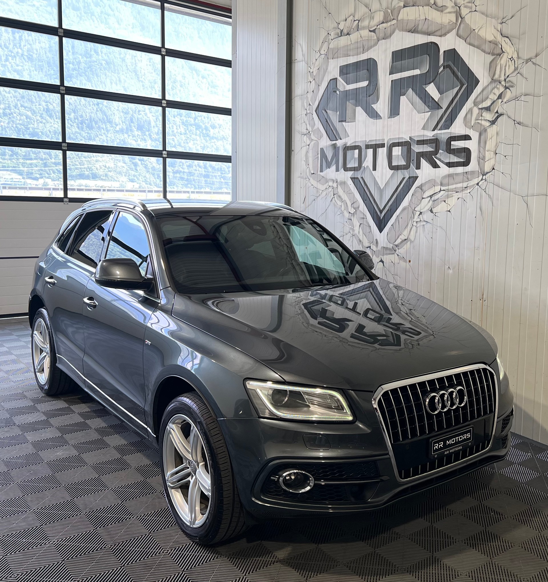 AUDI Q5 2.0 TDI S-Line quattro S-tronic-image-5