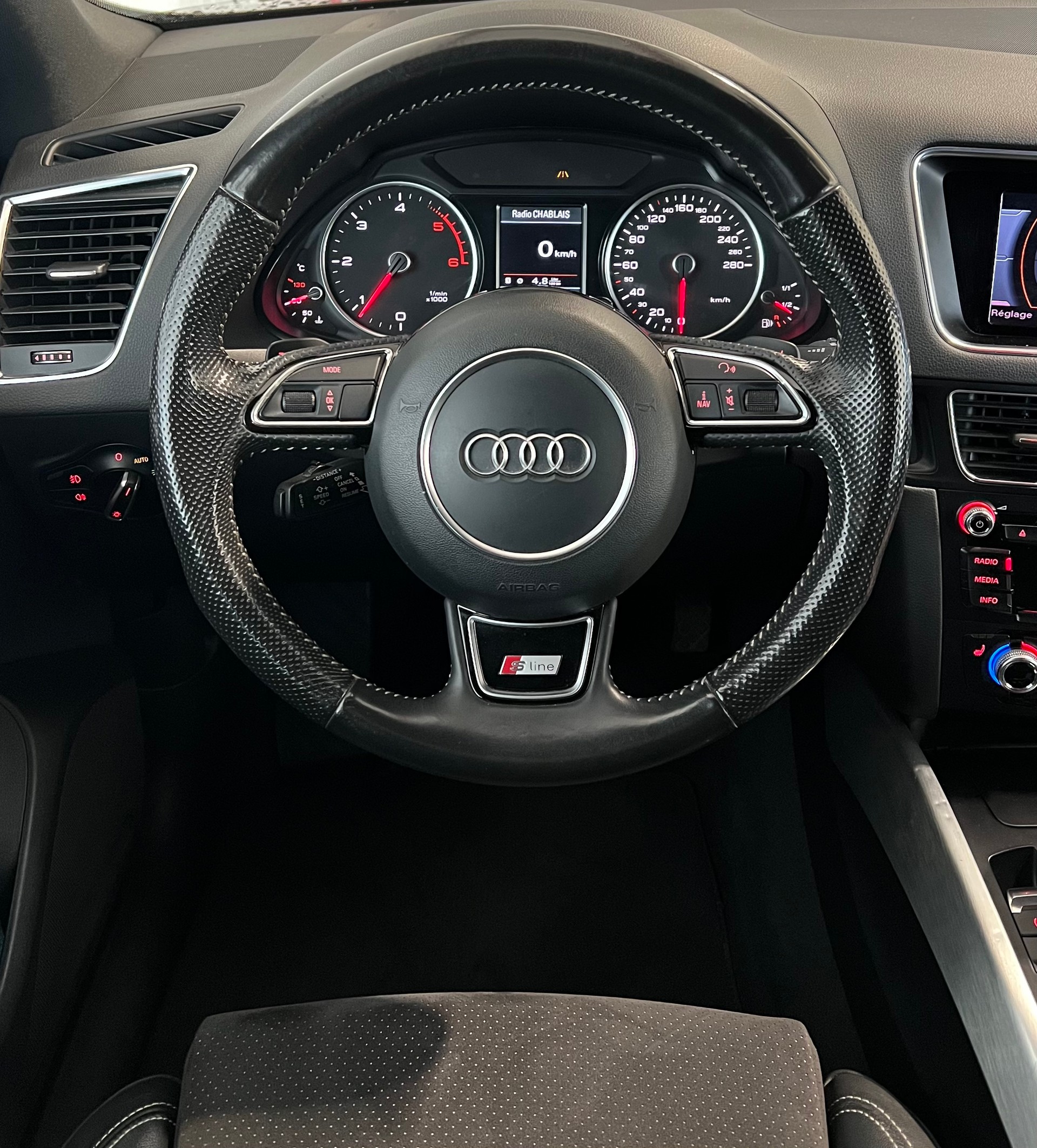 AUDI Q5 2.0 TDI S-Line quattro S-tronic-image-9