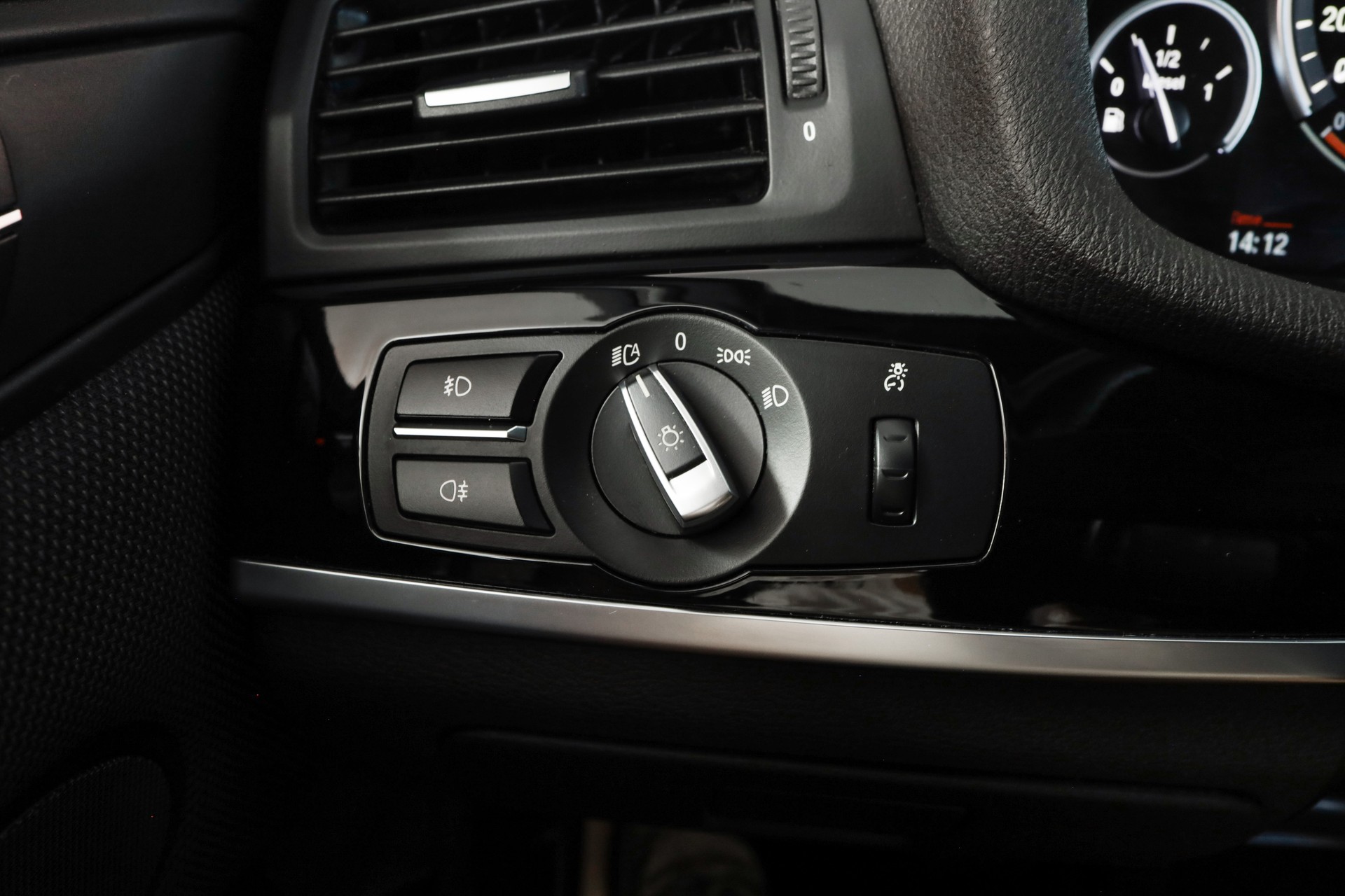 BMW X4 xDrive 20d M Sport Steptronic-image-16