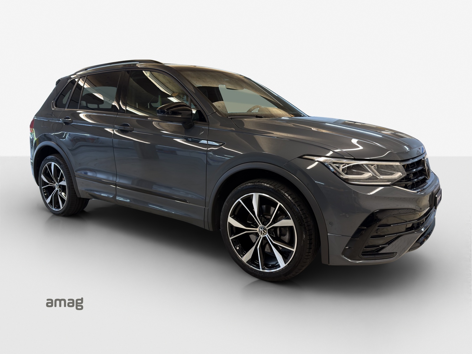 VW Tiguan 2.0TSI R-Line 4Motion DSG-image-5