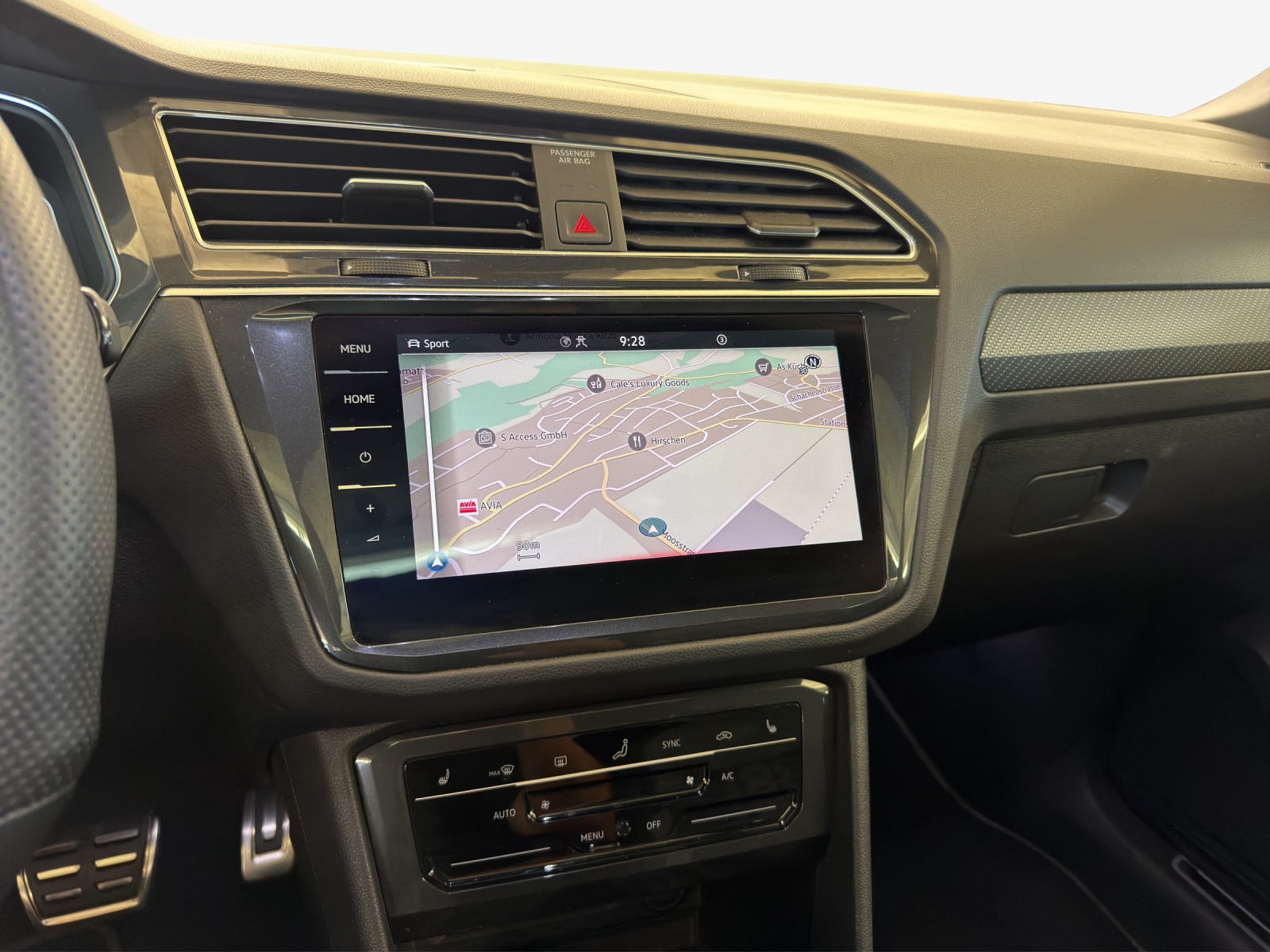 VW Tiguan 2.0TSI R-Line 4Motion DSG-image-10