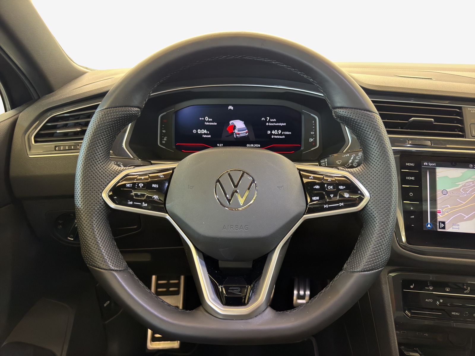 VW Tiguan 2.0TSI R-Line 4Motion DSG-image-9