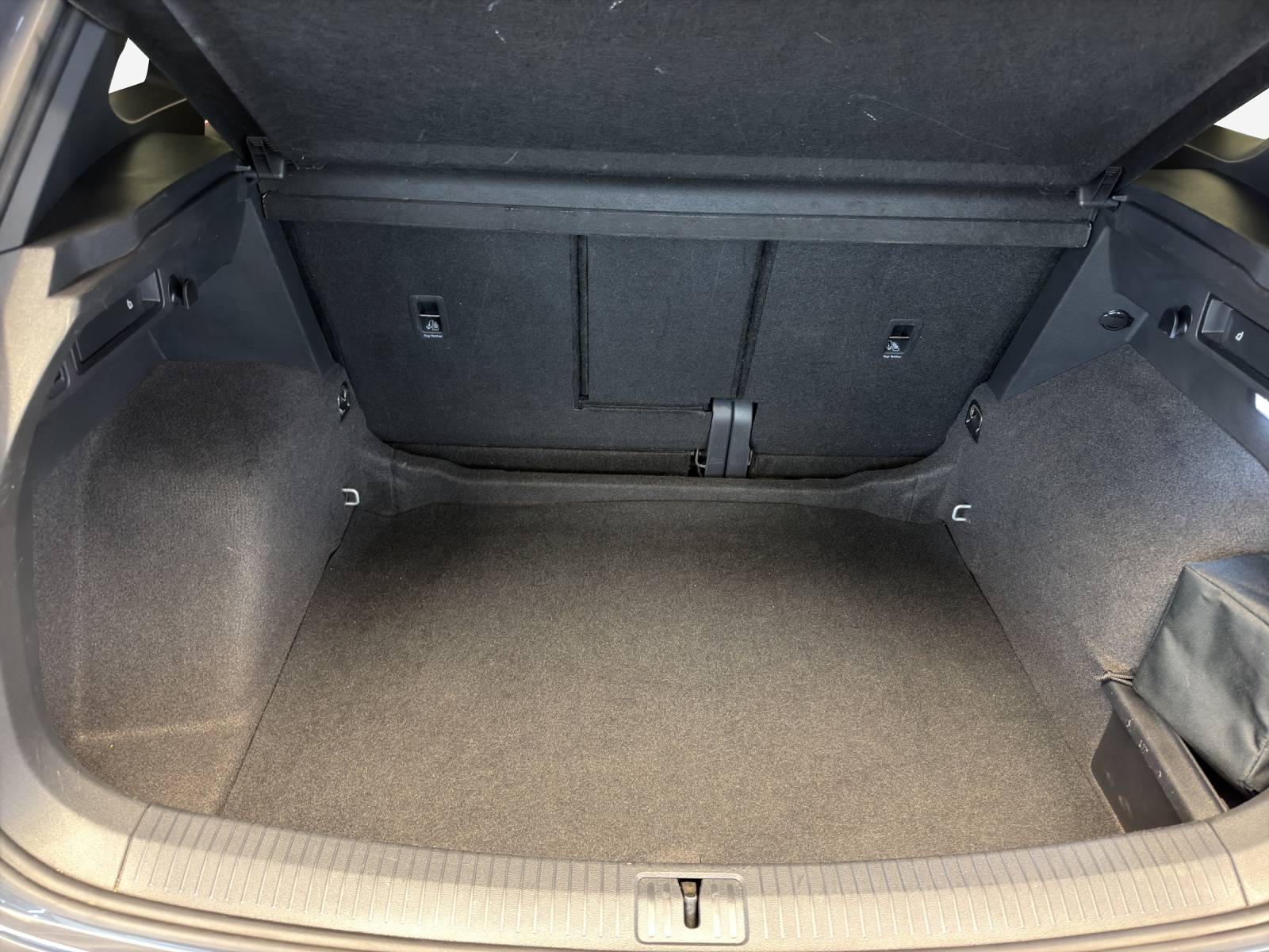VW Tiguan 2.0TSI R-Line 4Motion DSG-image-12