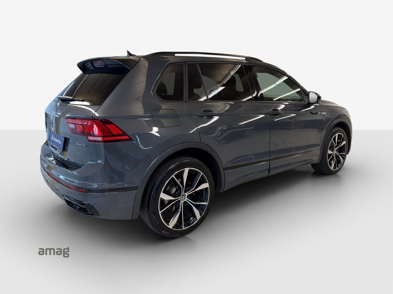 VW Tiguan 2.0TSI R-Line 4Motion DSG-image-4
