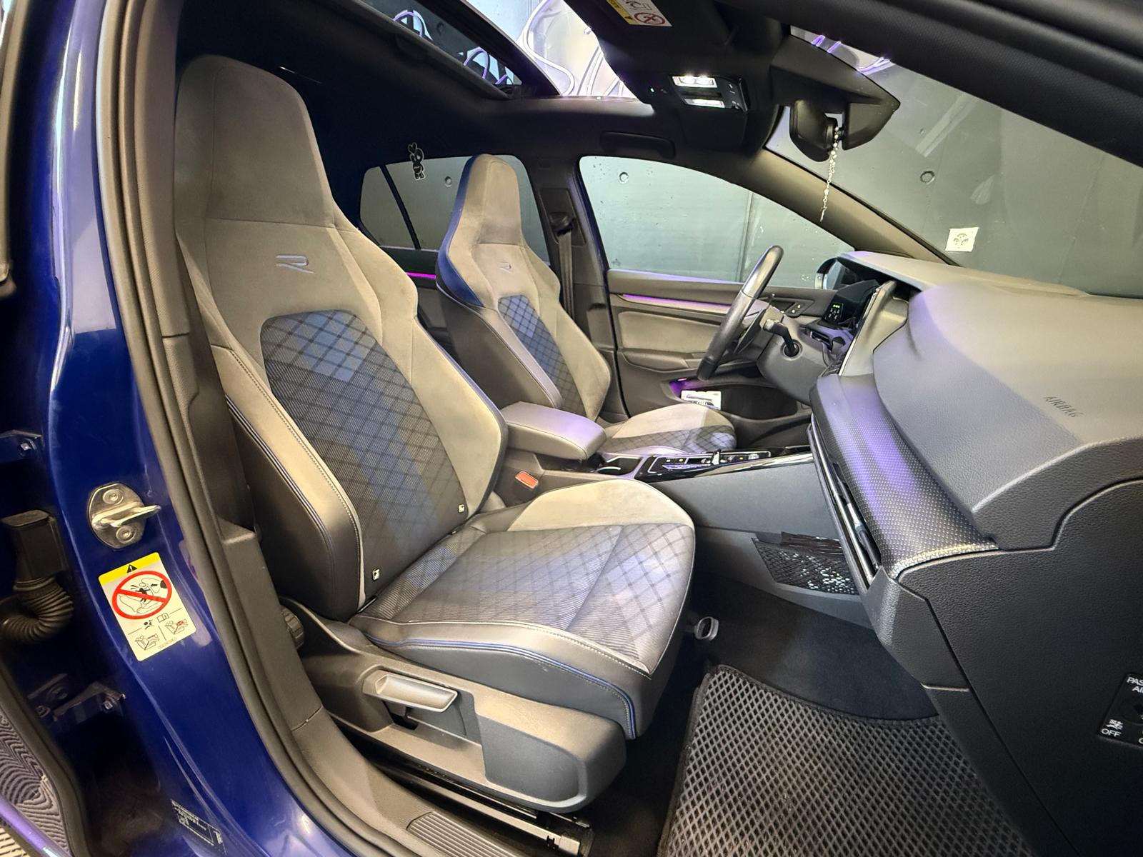 VW Golf 2.0 TSI R DSG 4Motion *Toit ouvrant*-image-9