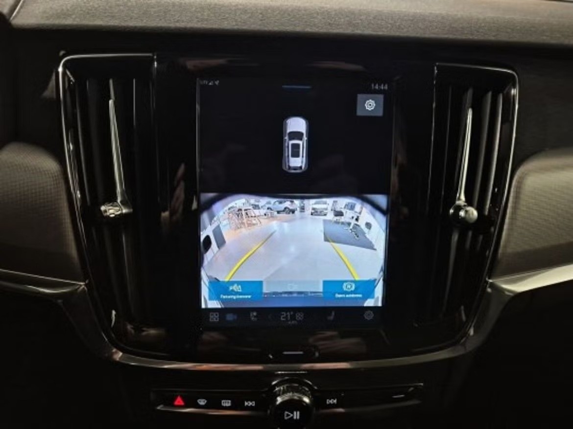 VOLVO V90 T6 eAWD Plug in Hybrid Core Geartronic-image-6
