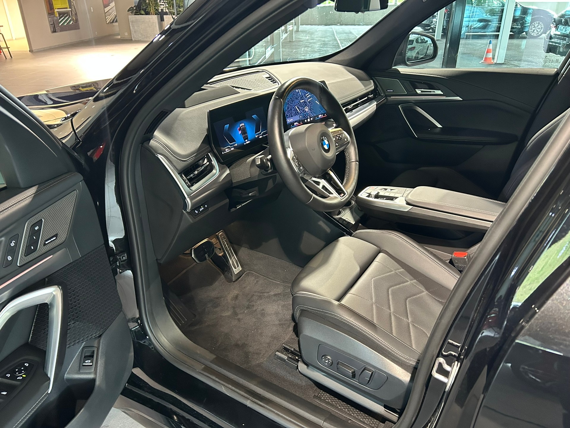 BMW X1 xDrive 23d 48V M Sport-image-28