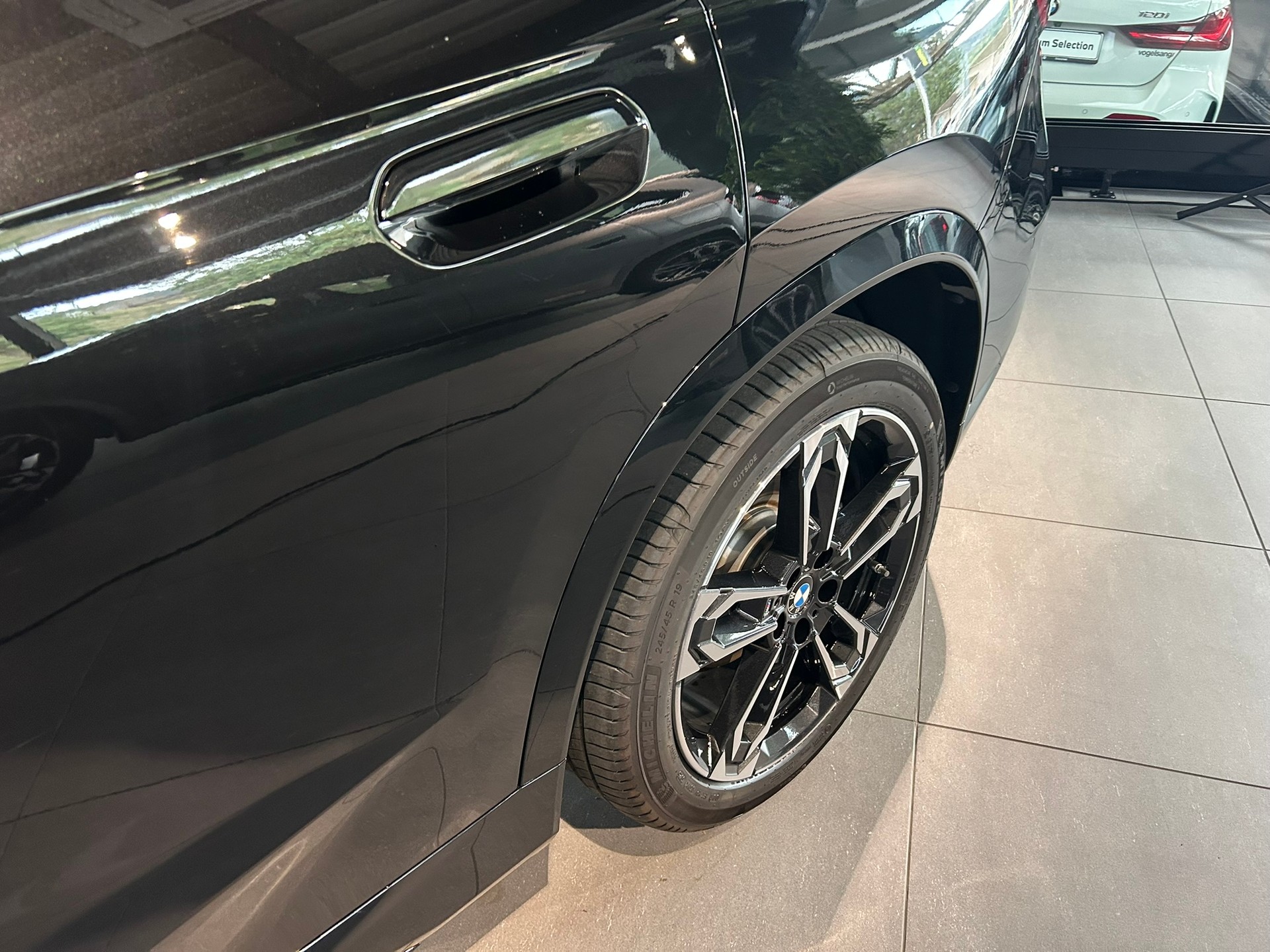 BMW X1 xDrive 23d 48V M Sport-image-14