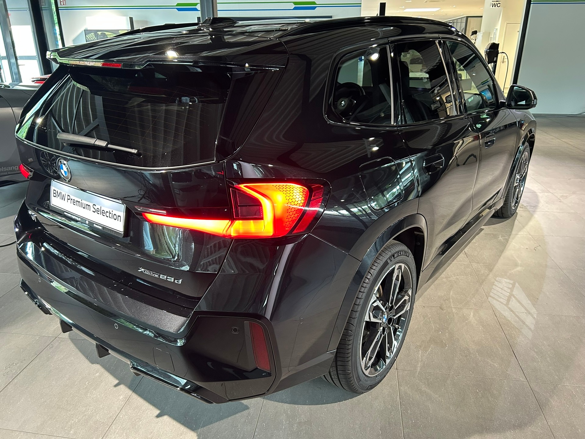 BMW X1 xDrive 23d 48V M Sport-image-9