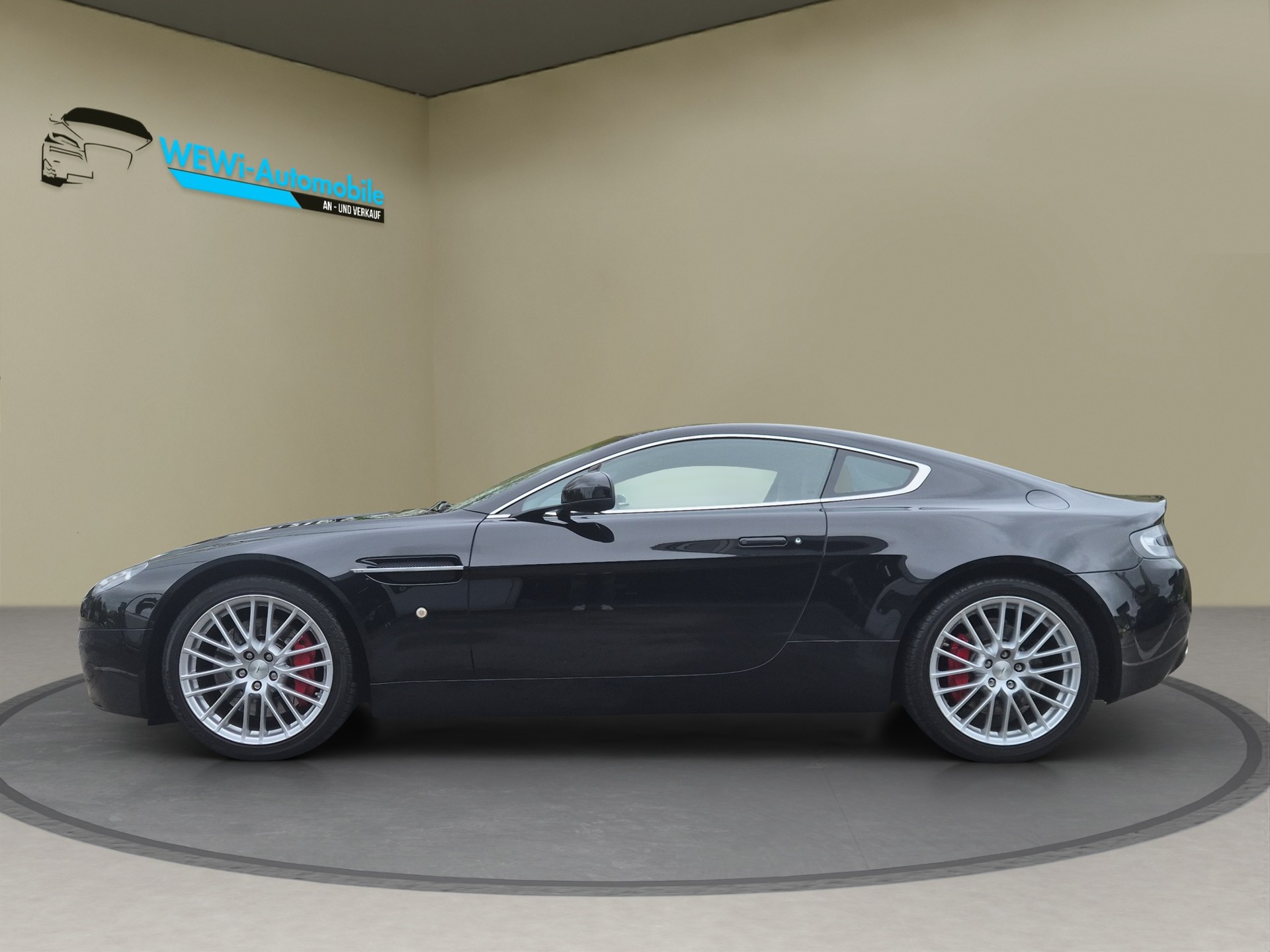 ASTON MARTIN V8 Vantage 4.7 Sportshift-image-1