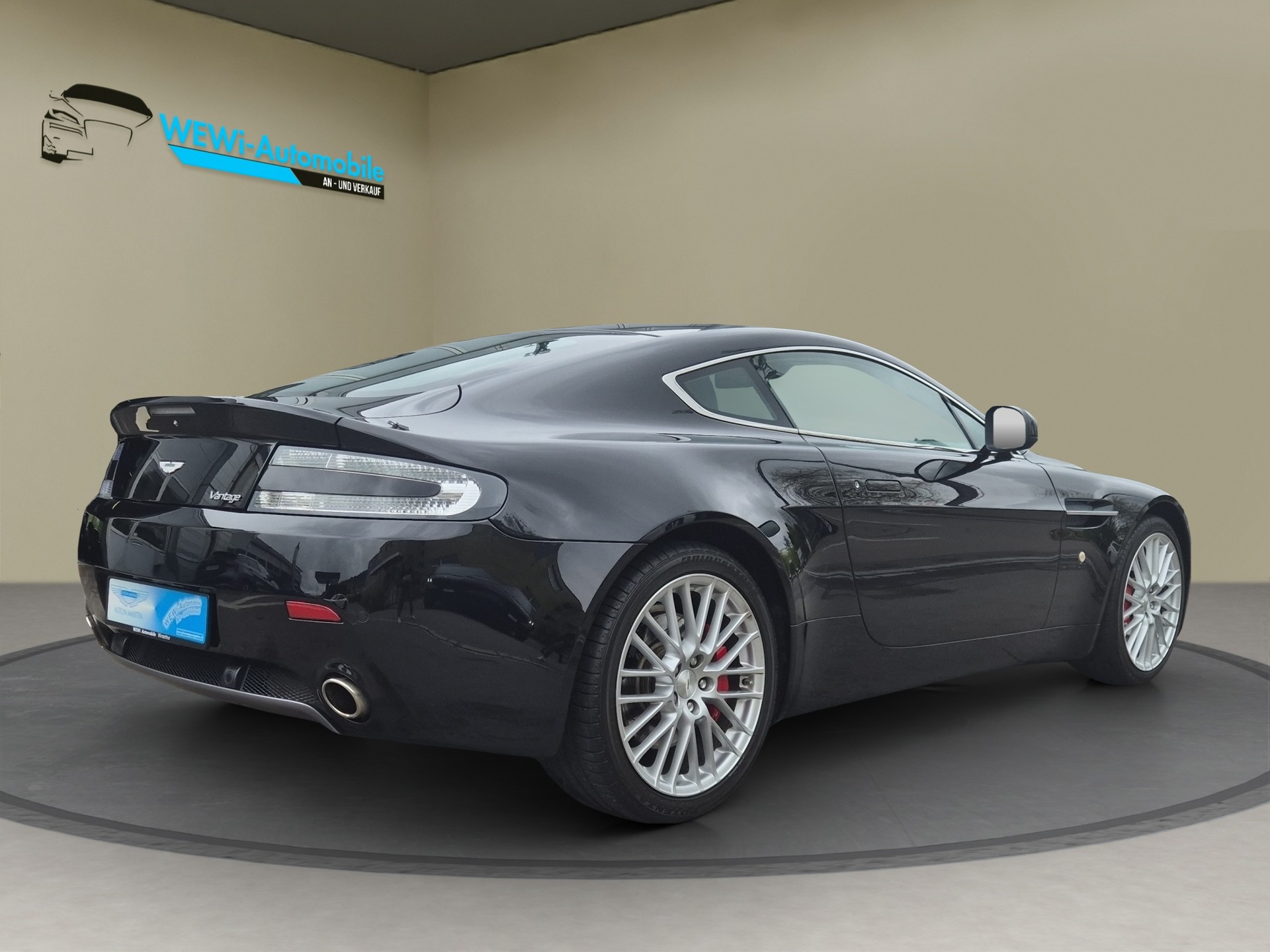 ASTON MARTIN V8 Vantage 4.7 Sportshift-image-4