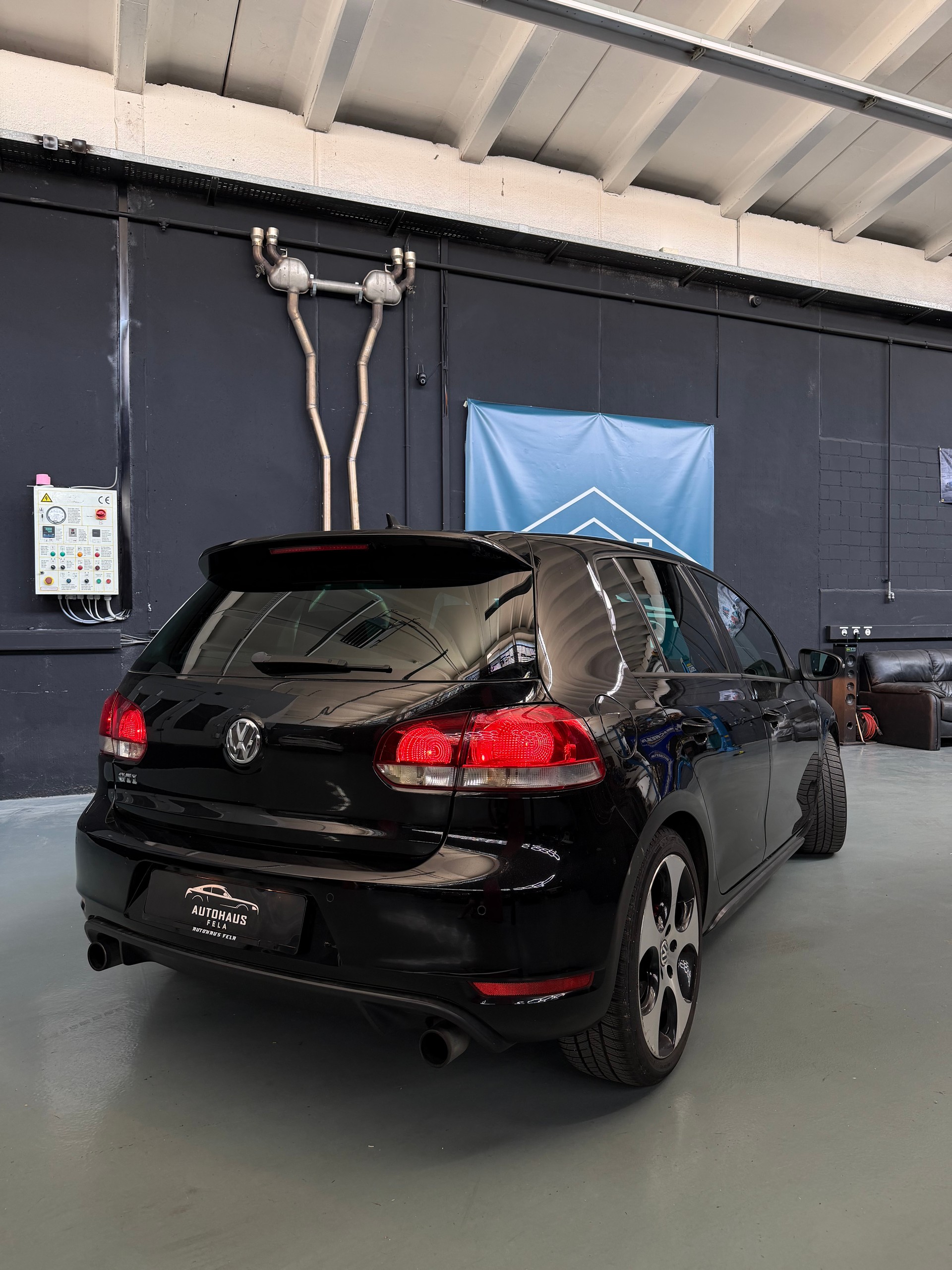 VW Golf 2.0 TSI GTI DSG-image-3
