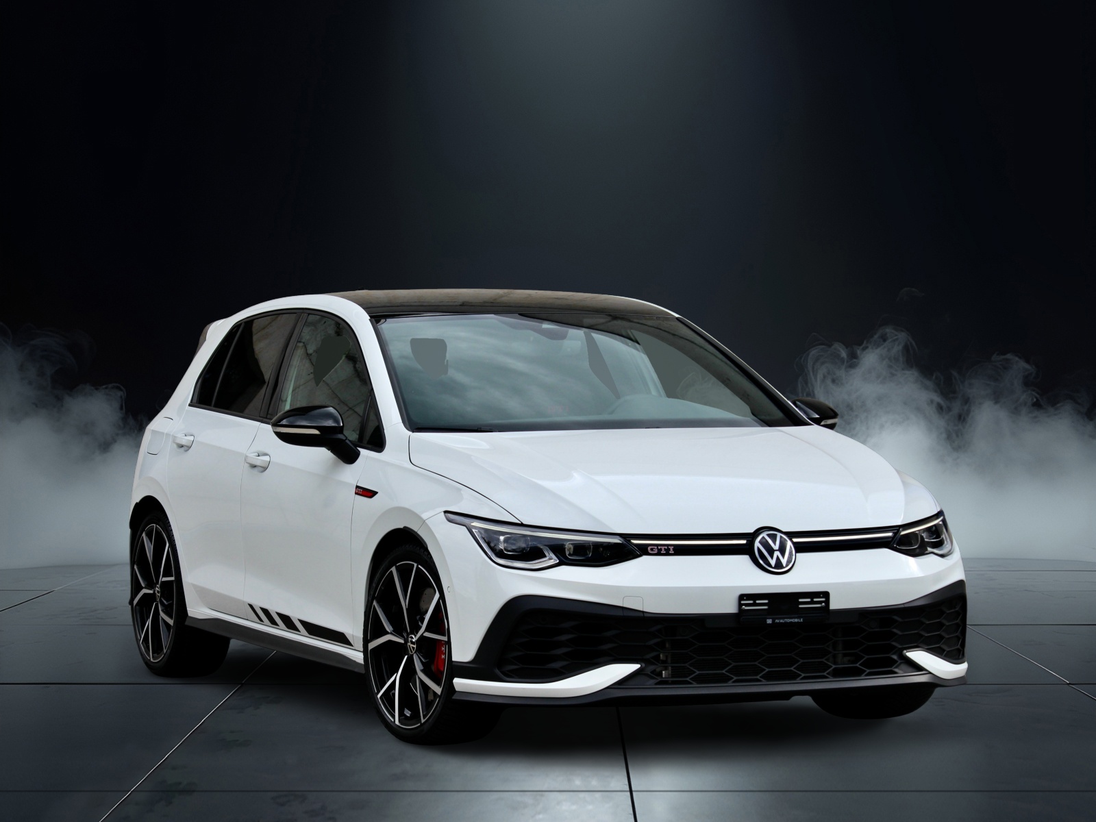 VW Golf 2.0 TSI GTI Clubsport- EDITION 300PS DSG *TOP-Ausstattung *Black & White Package-image-1