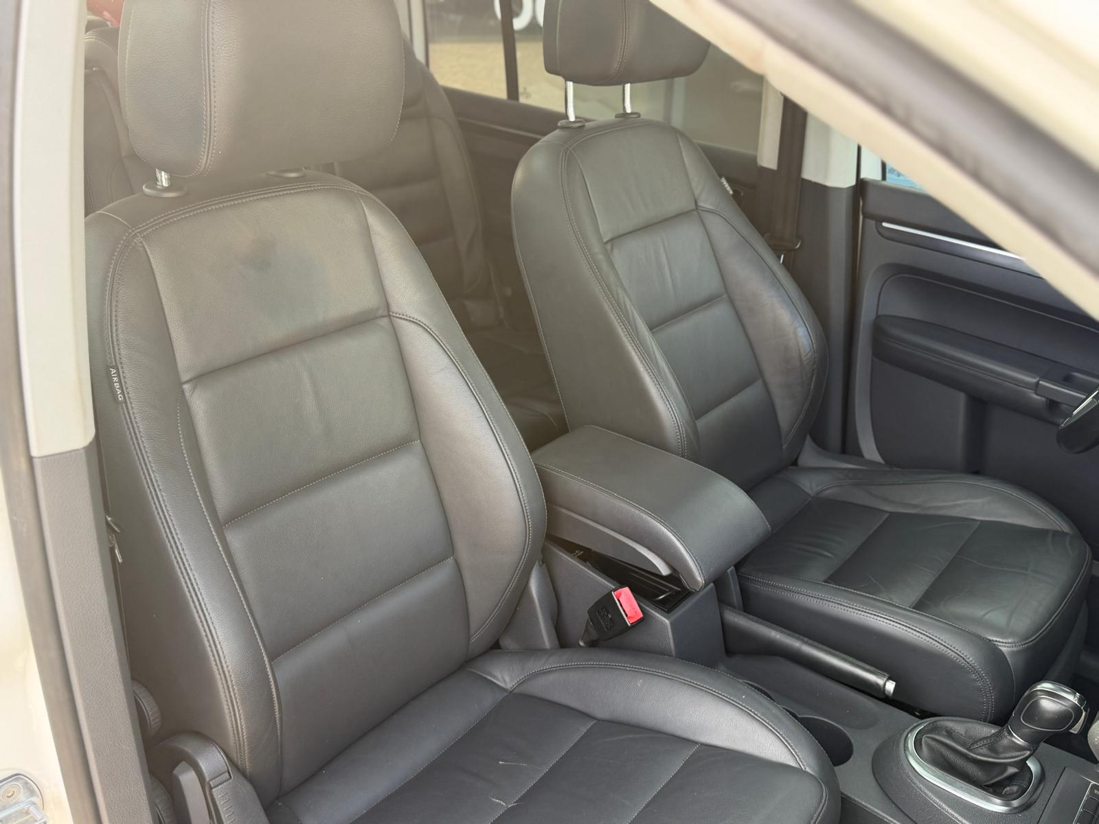 VW Touran 1.6 TDI BlueMotion Technology Highline DSG-image-7