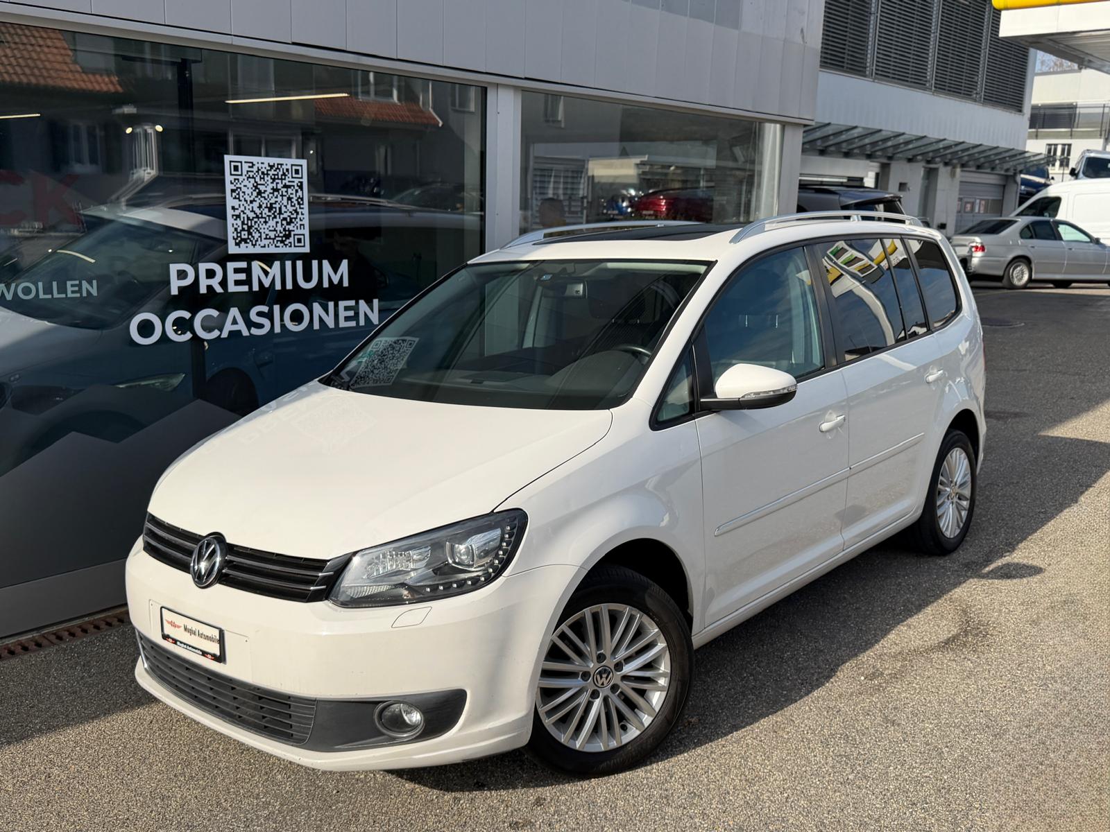 VW Touran 1.6 TDI BlueMotion Technology Highline DSG-image-0