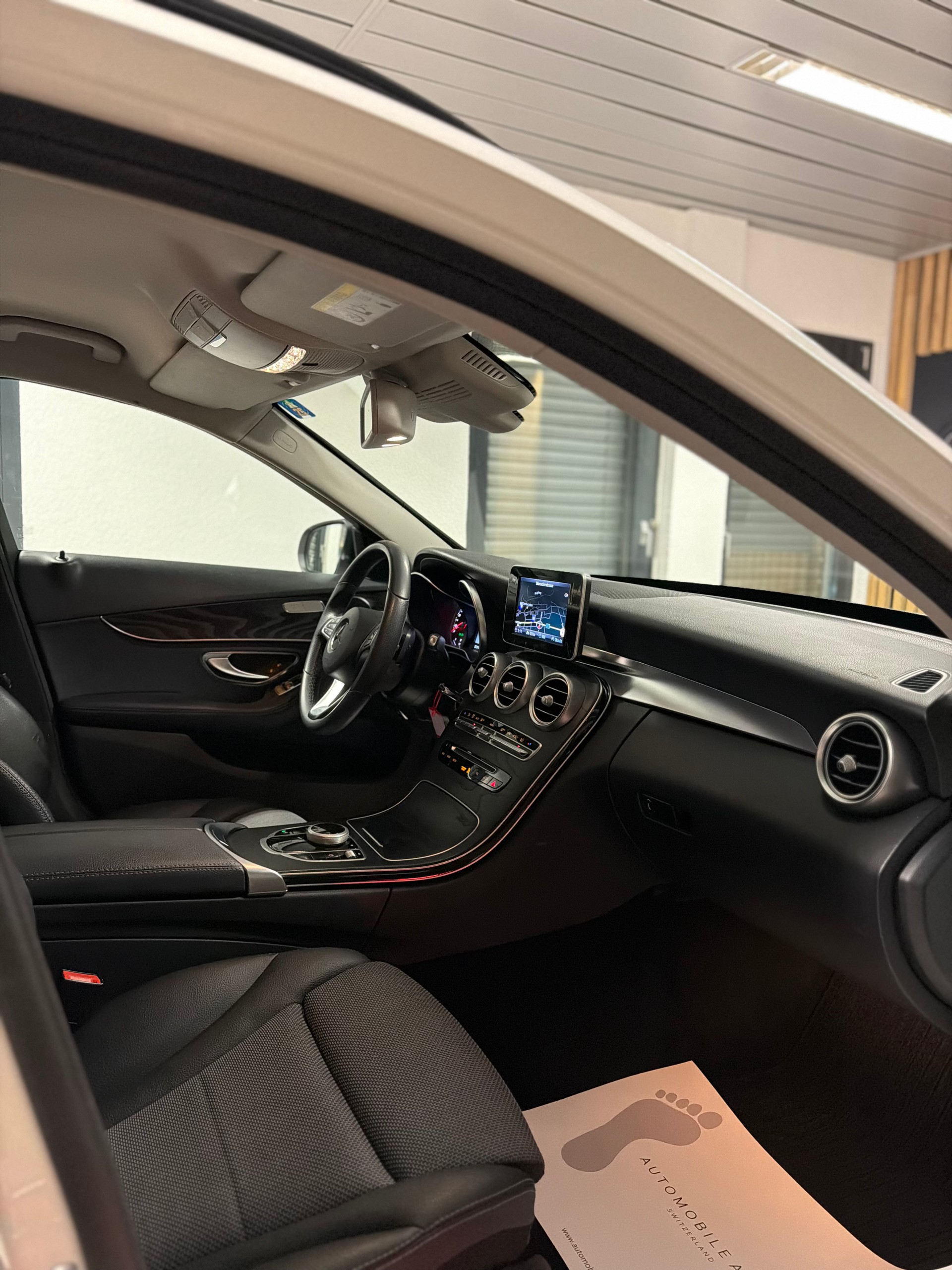 MERCEDES-BENZ C 250 d Swiss Star Avantgarde 4Matic 9G-Tronic-image-7