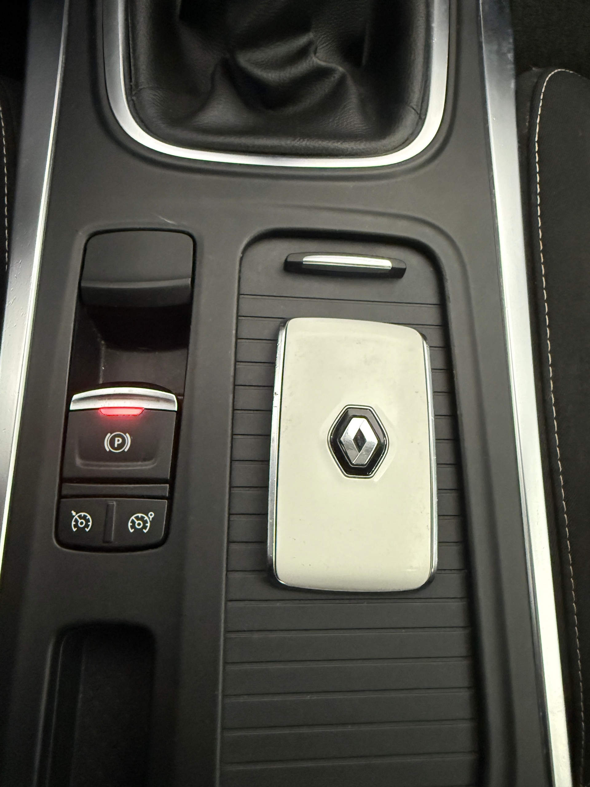 RENAULT Mégane 1.2 16V Turbo Zen-image-18