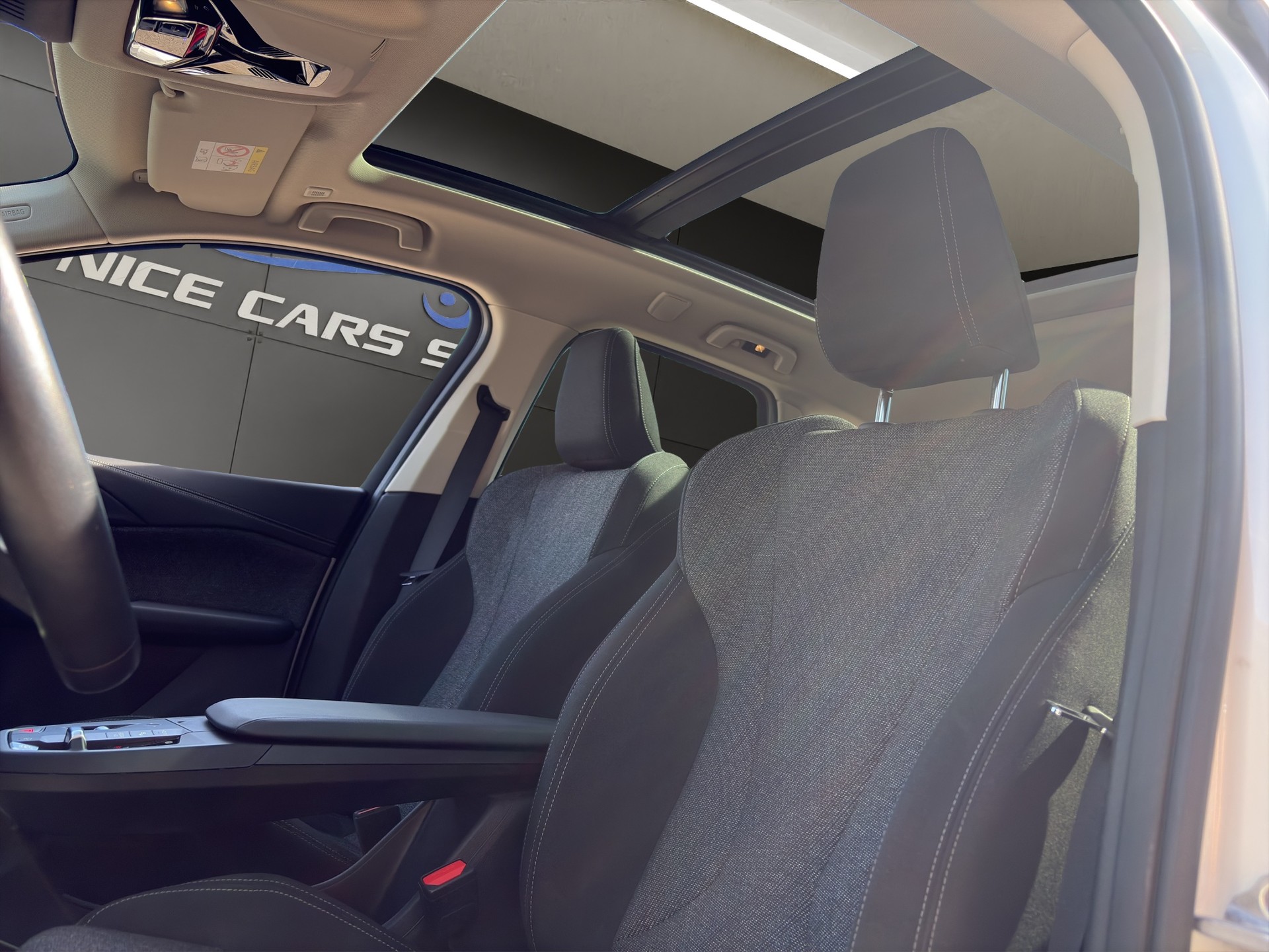 BMW 223d Active Tourer xDrive DKG-image-21