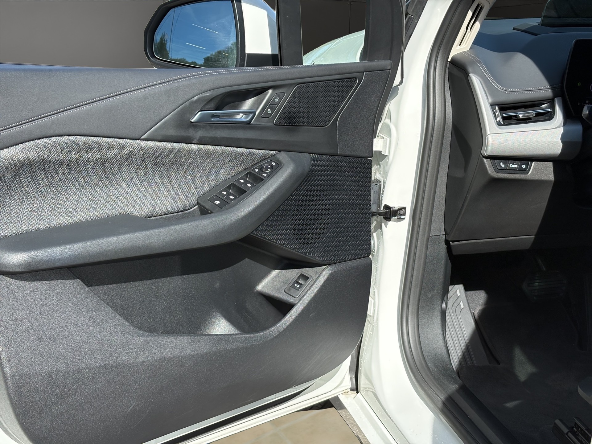 BMW 223d Active Tourer xDrive DKG-image-20
