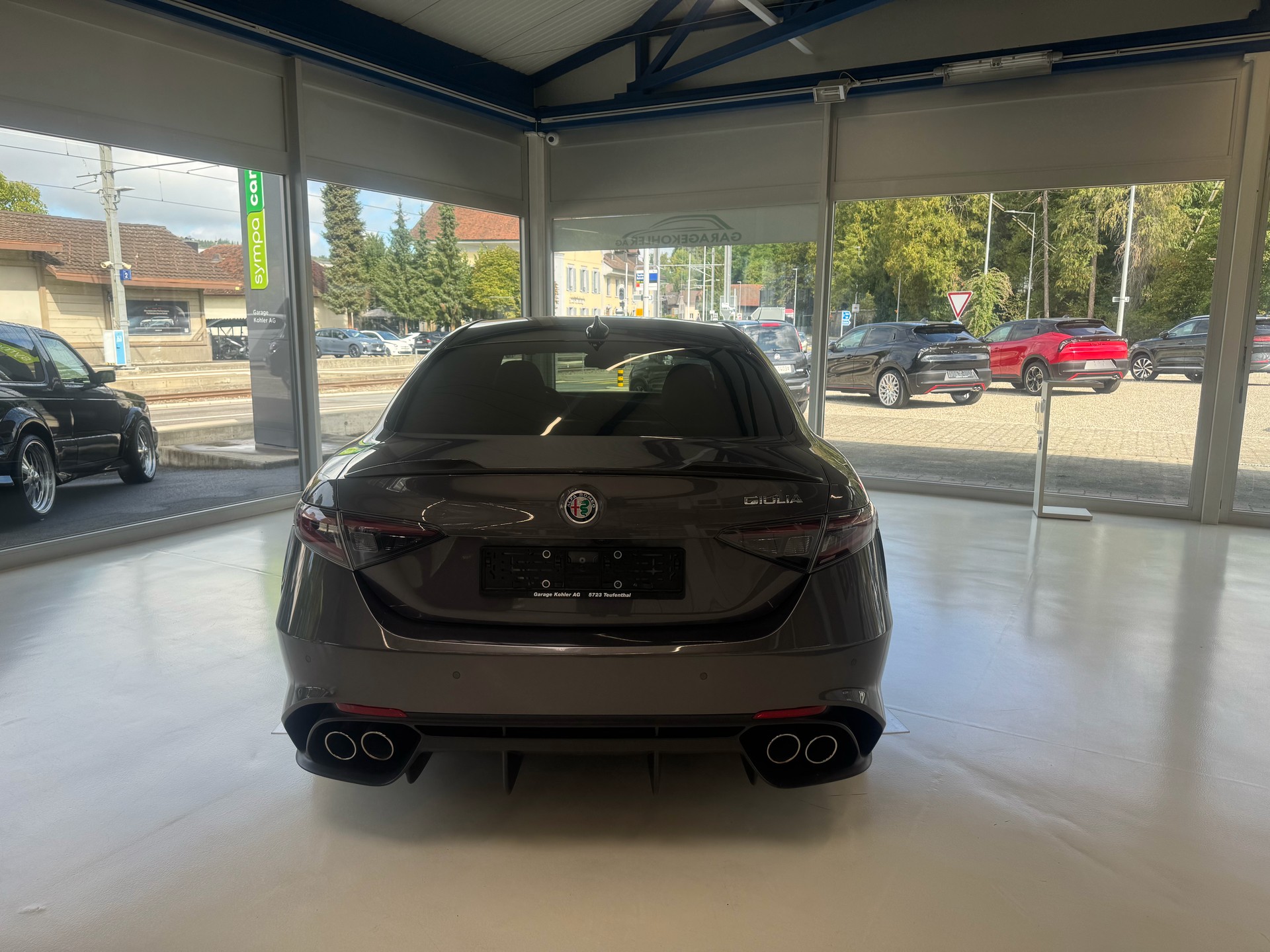 ALFA ROMEO Giulia 2.9 V6 Quadrifoglio-image-5