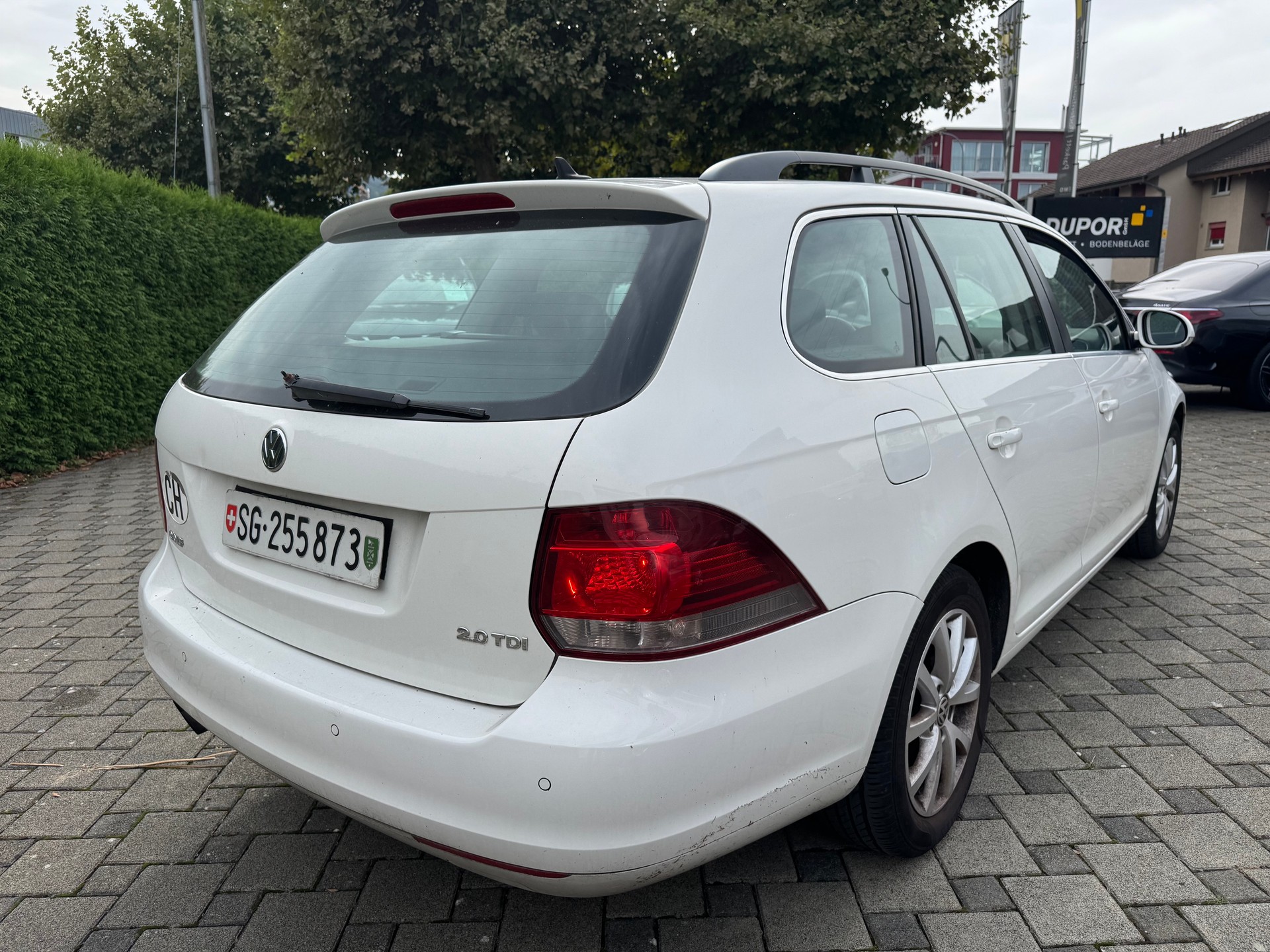 VW Golf Variant 2.0 TDI Comfortline DSG-image-3