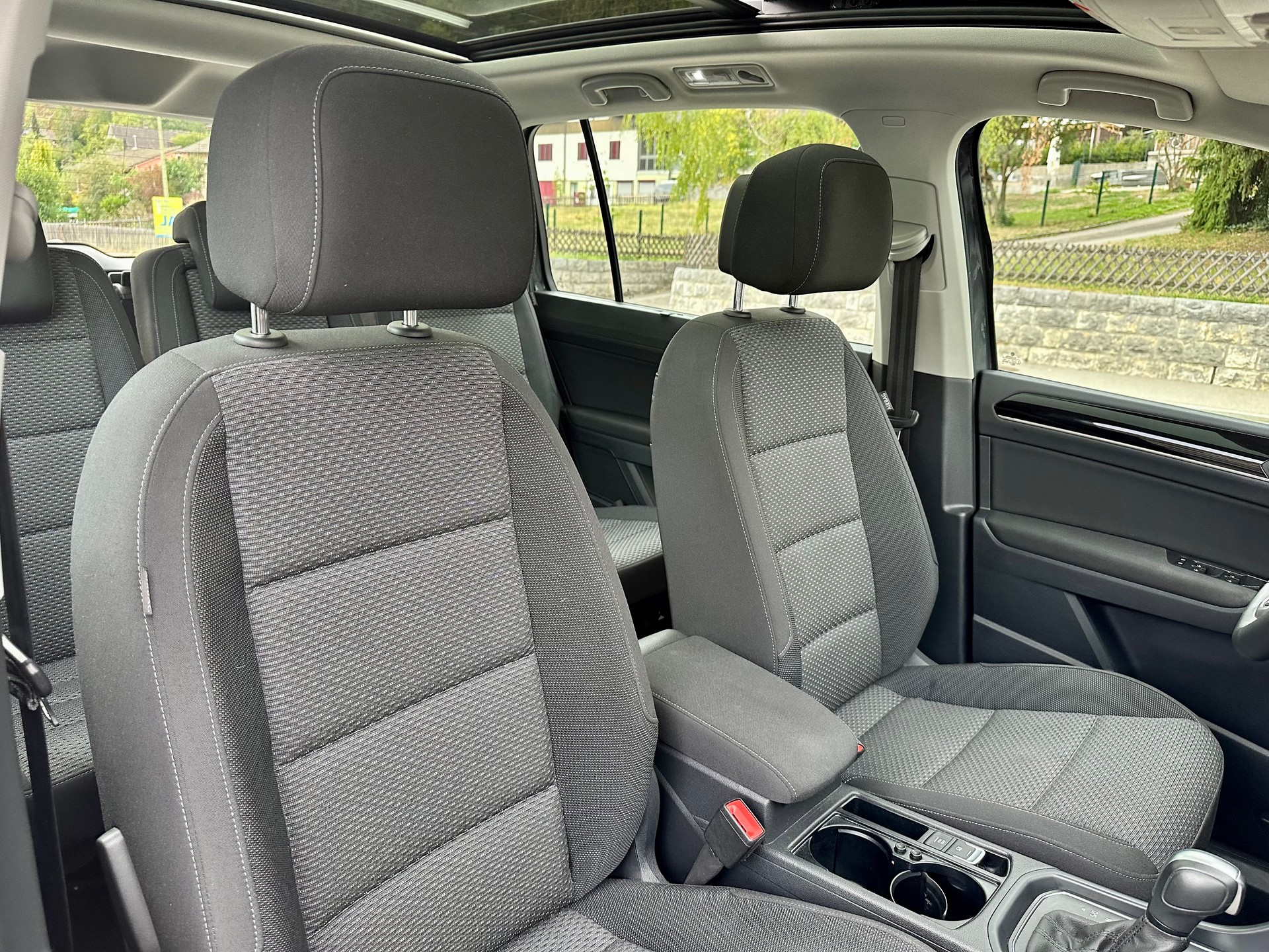 VW Touran 2.0 TDI BlueMotion Technology Comfortline DSG-image-15