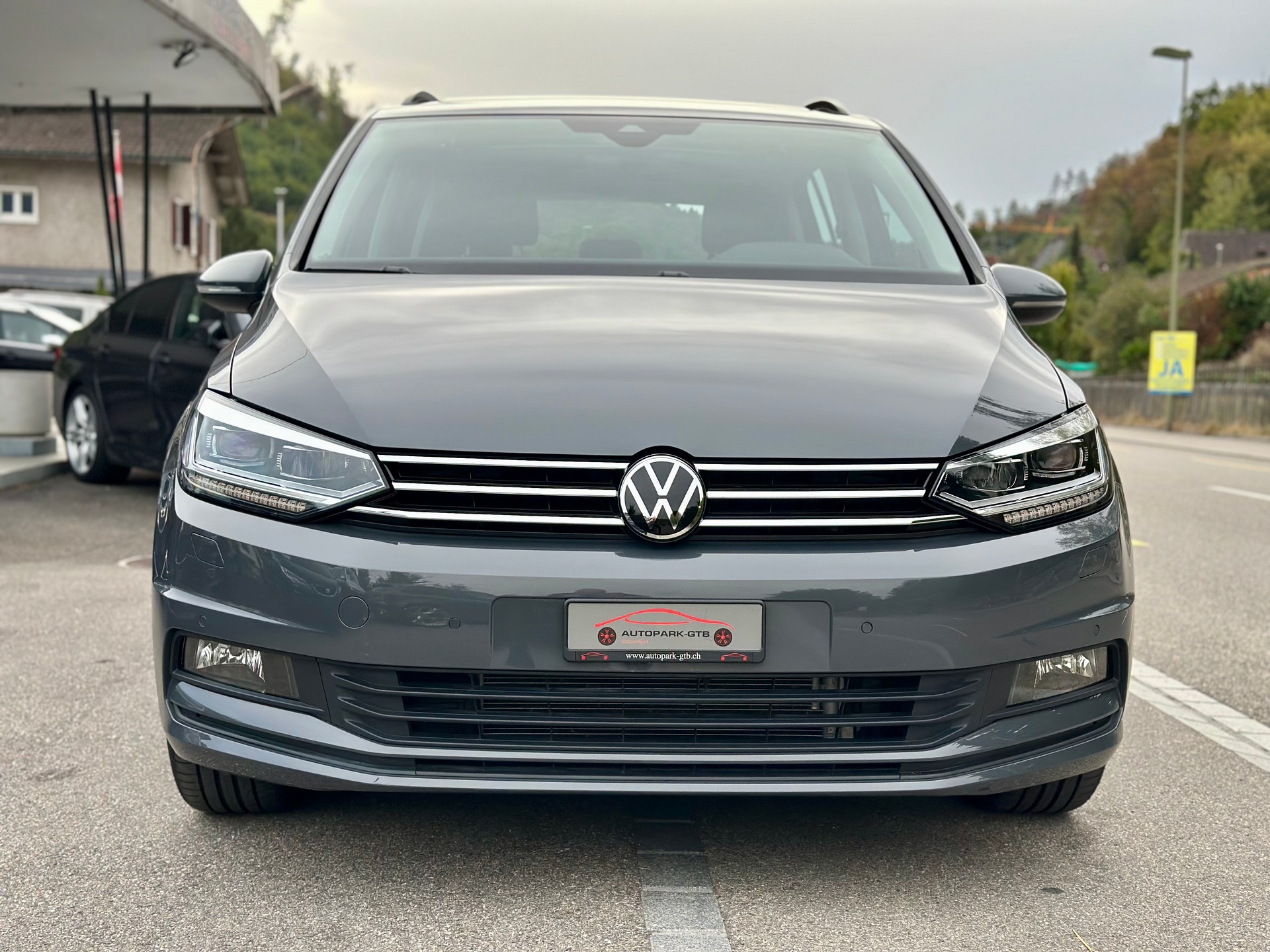VW Touran 2.0 TDI BlueMotion Technology Comfortline DSG-showroom-element-2