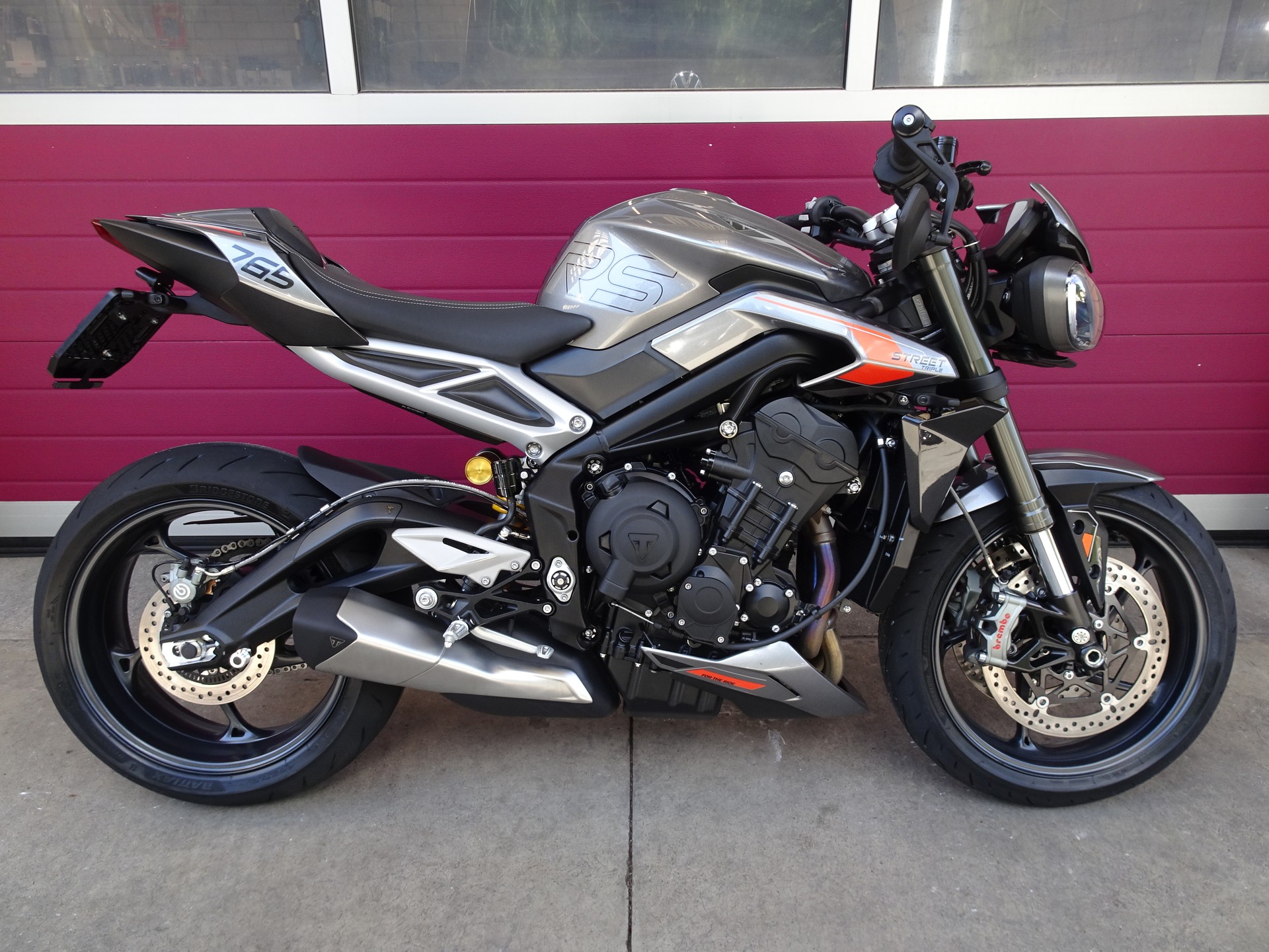 TRIUMPH Street Triple RS 765