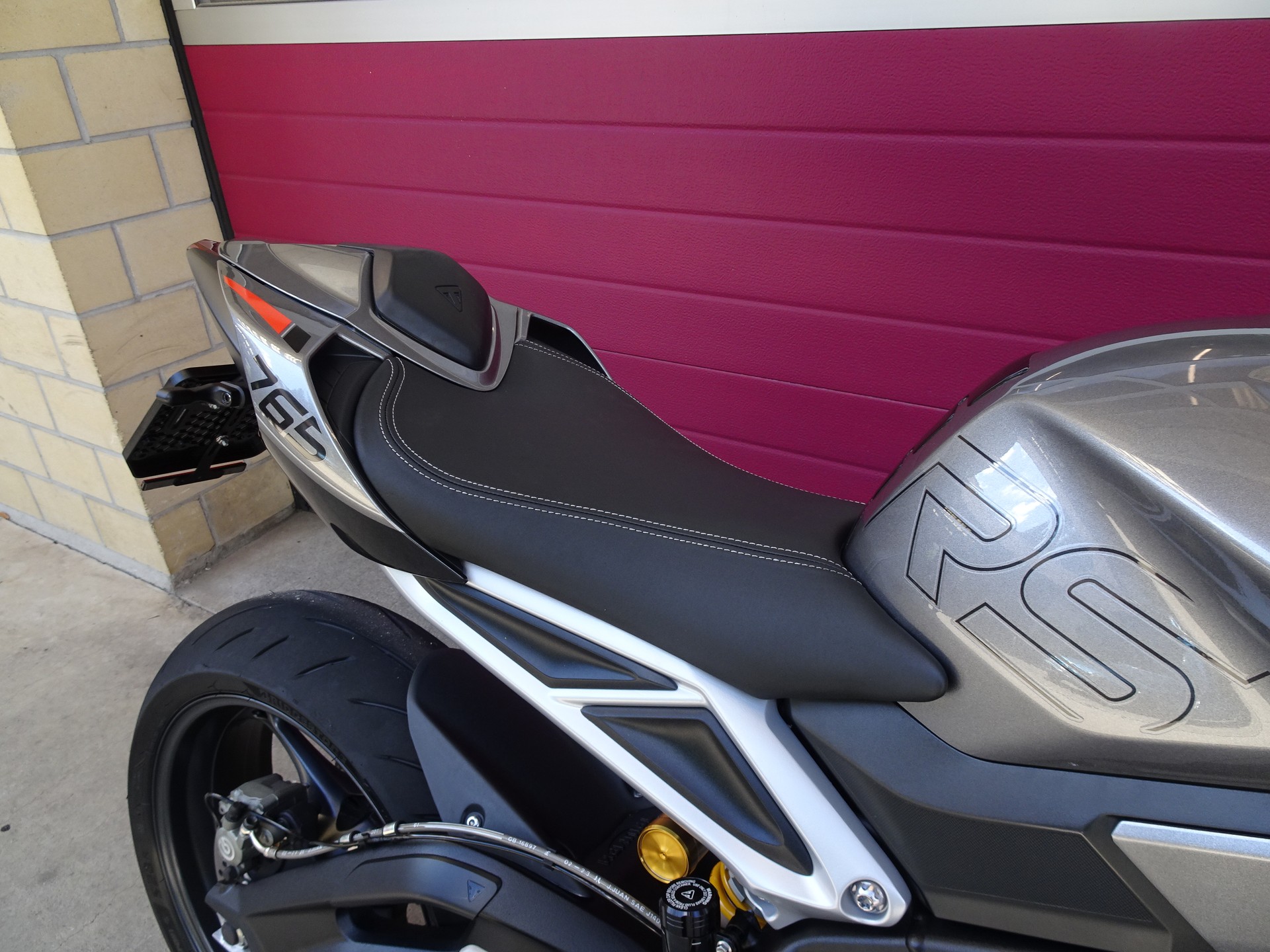 TRIUMPH Street Triple RS 765-image-6