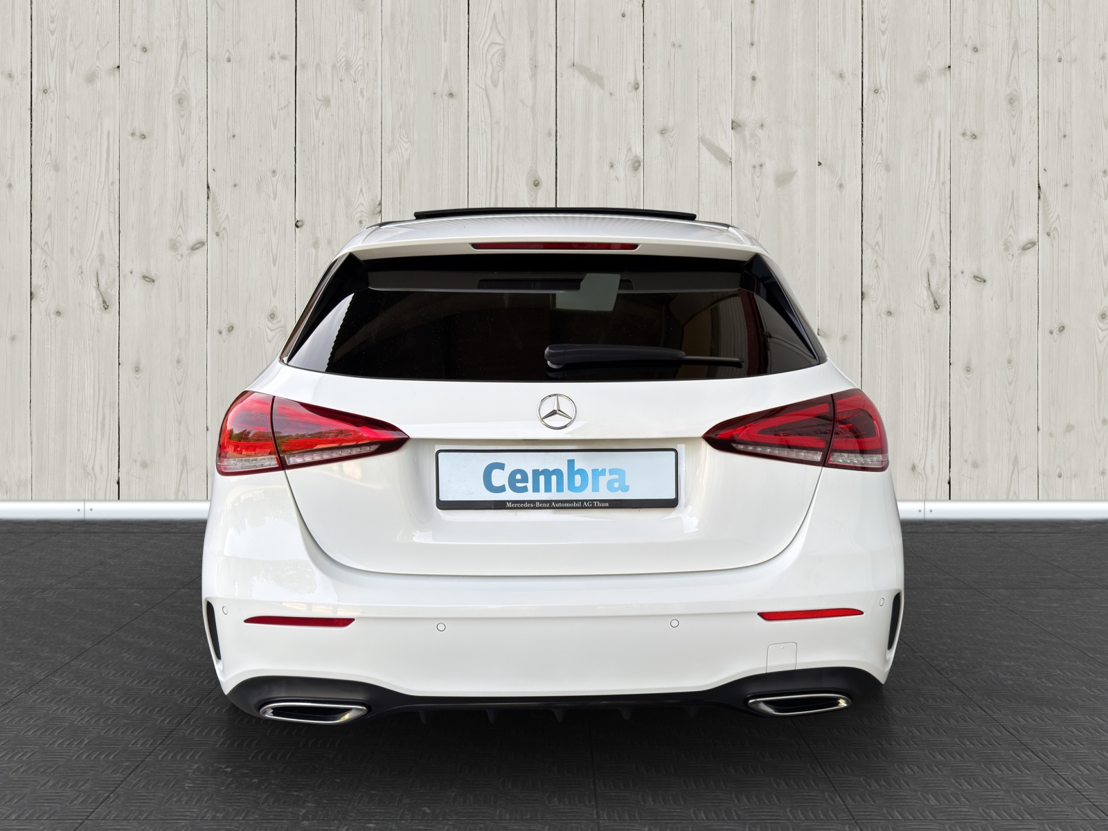 MERCEDES-BENZ A 250 AMG Line 7G-DCT-image-5