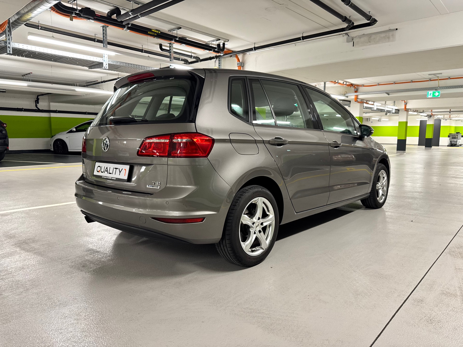VW Golf Sportsvan 1.2 TSI Allstar-image-4