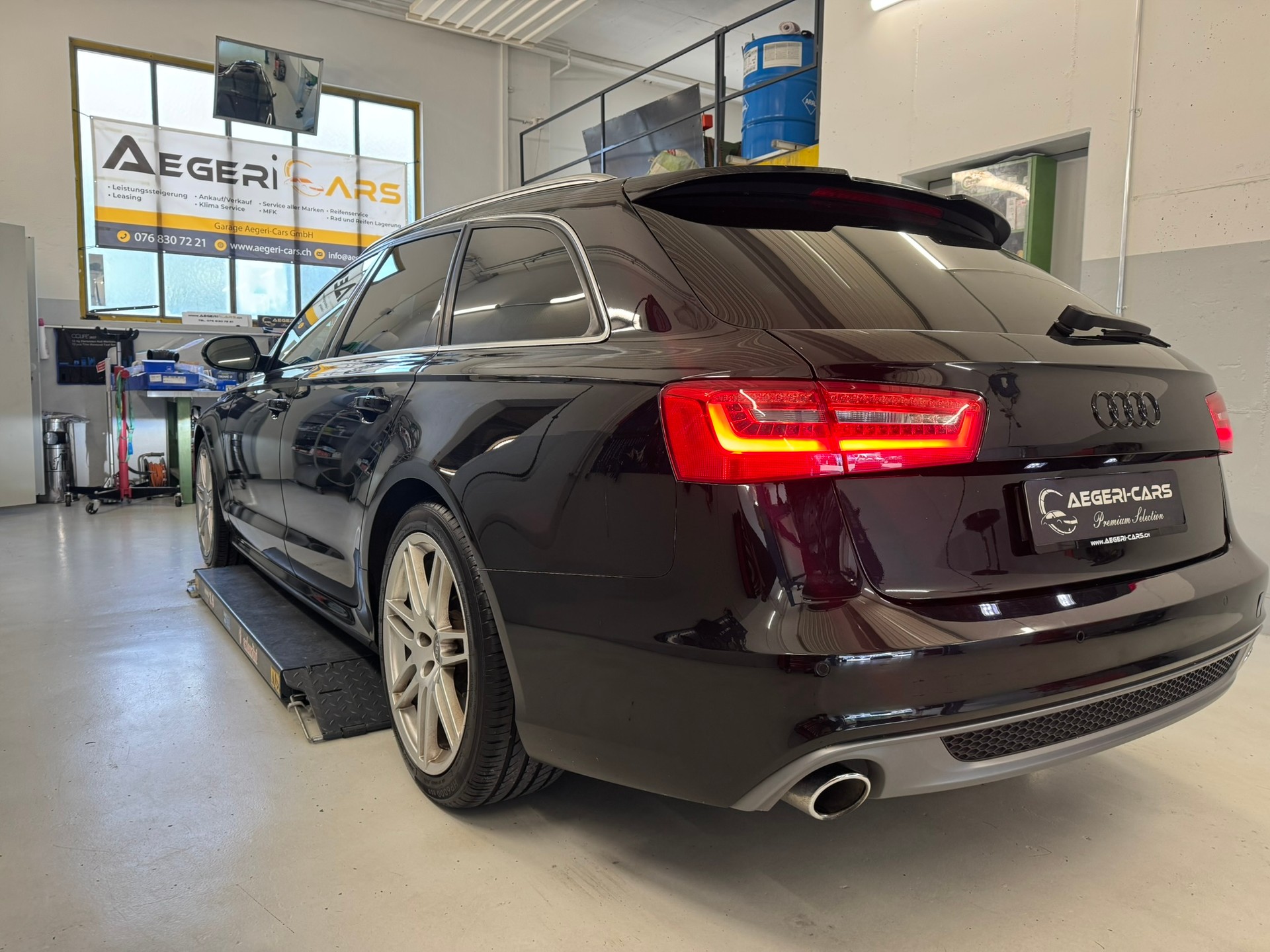 AUDI A6 Avant 3.0 TDI V6 S Line quattro S-tronic-image-4
